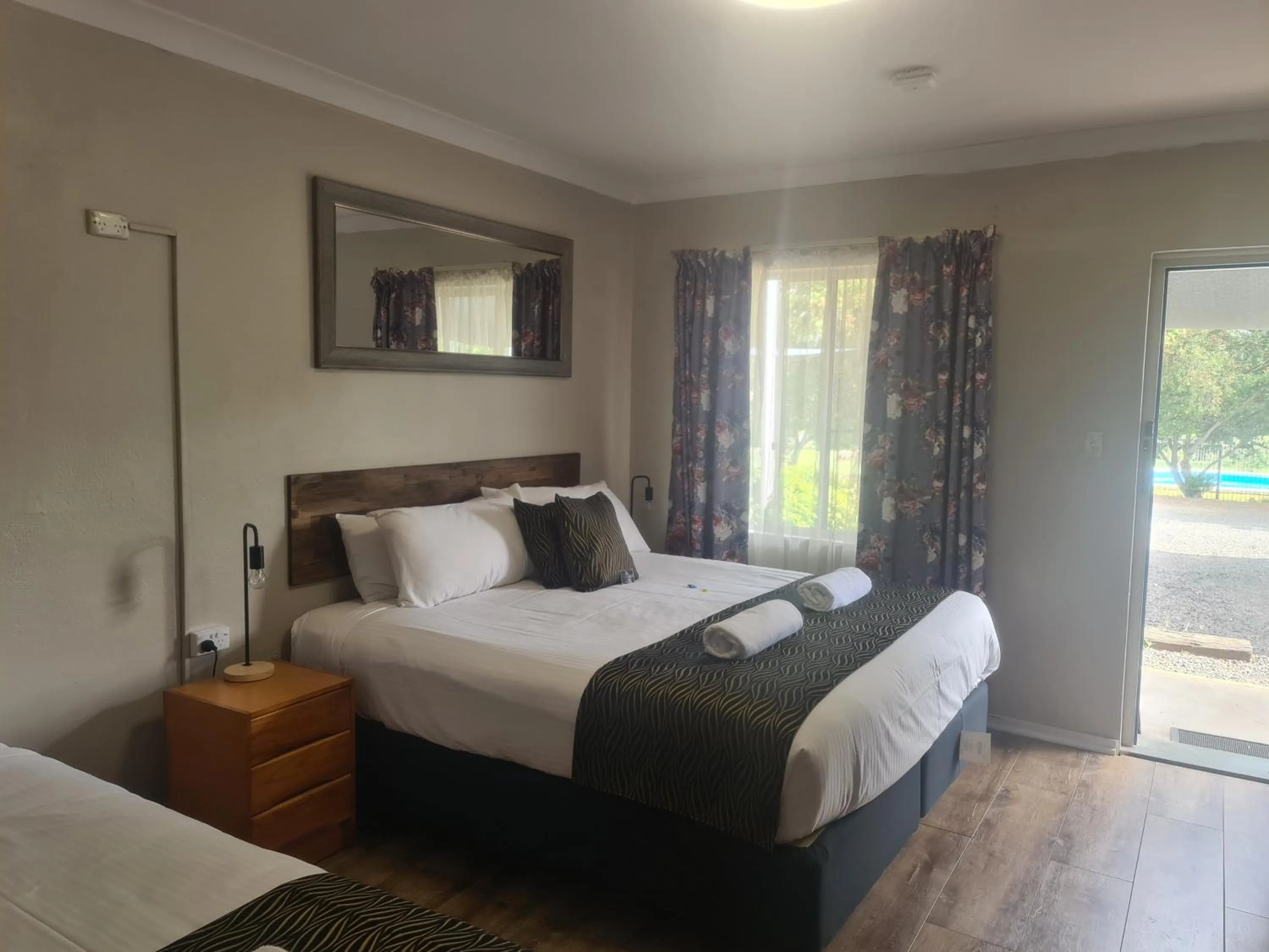 Bed in Valley View Motel