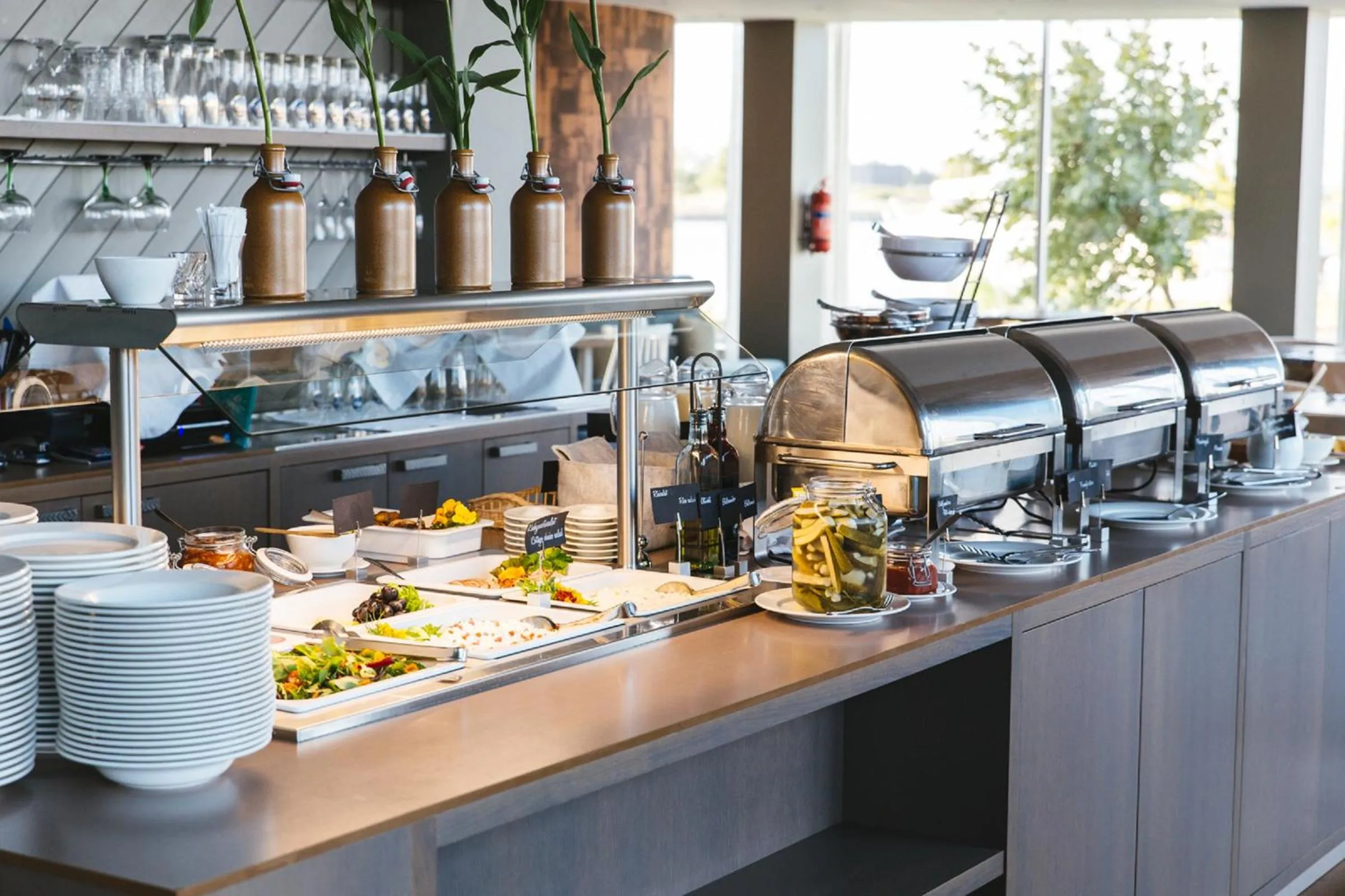 Buffet breakfast in Georg Ots Spa Hotel