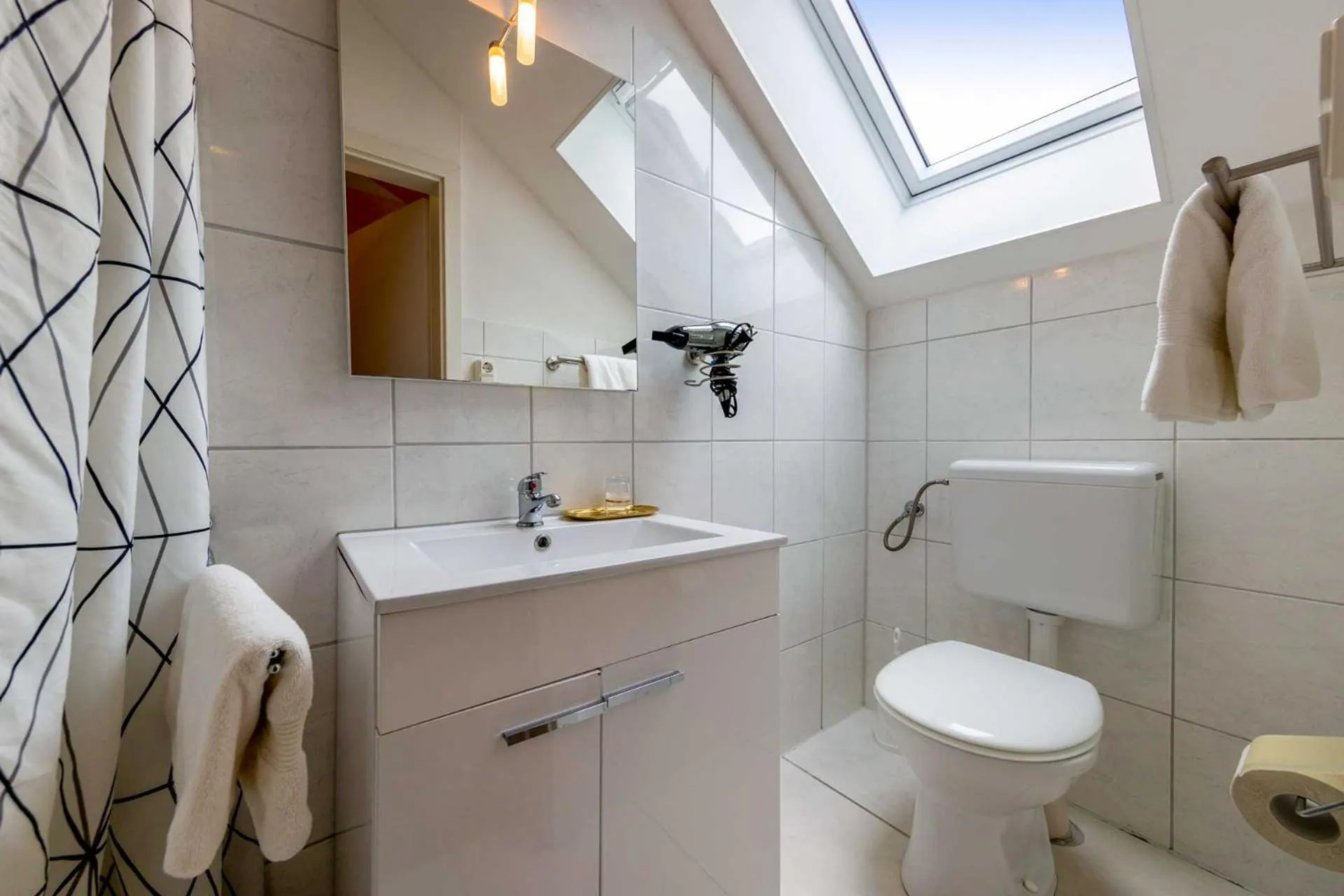 Bathroom in Akzent Hotel Alte Direktionsvilla Kupfermühle