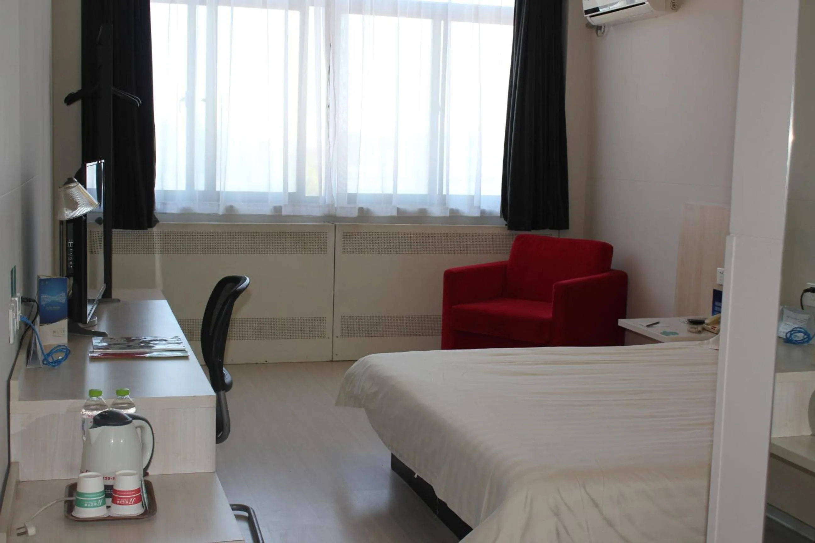 bunk bed in Jinjiang Inn - Beijing Daxing Development Zone