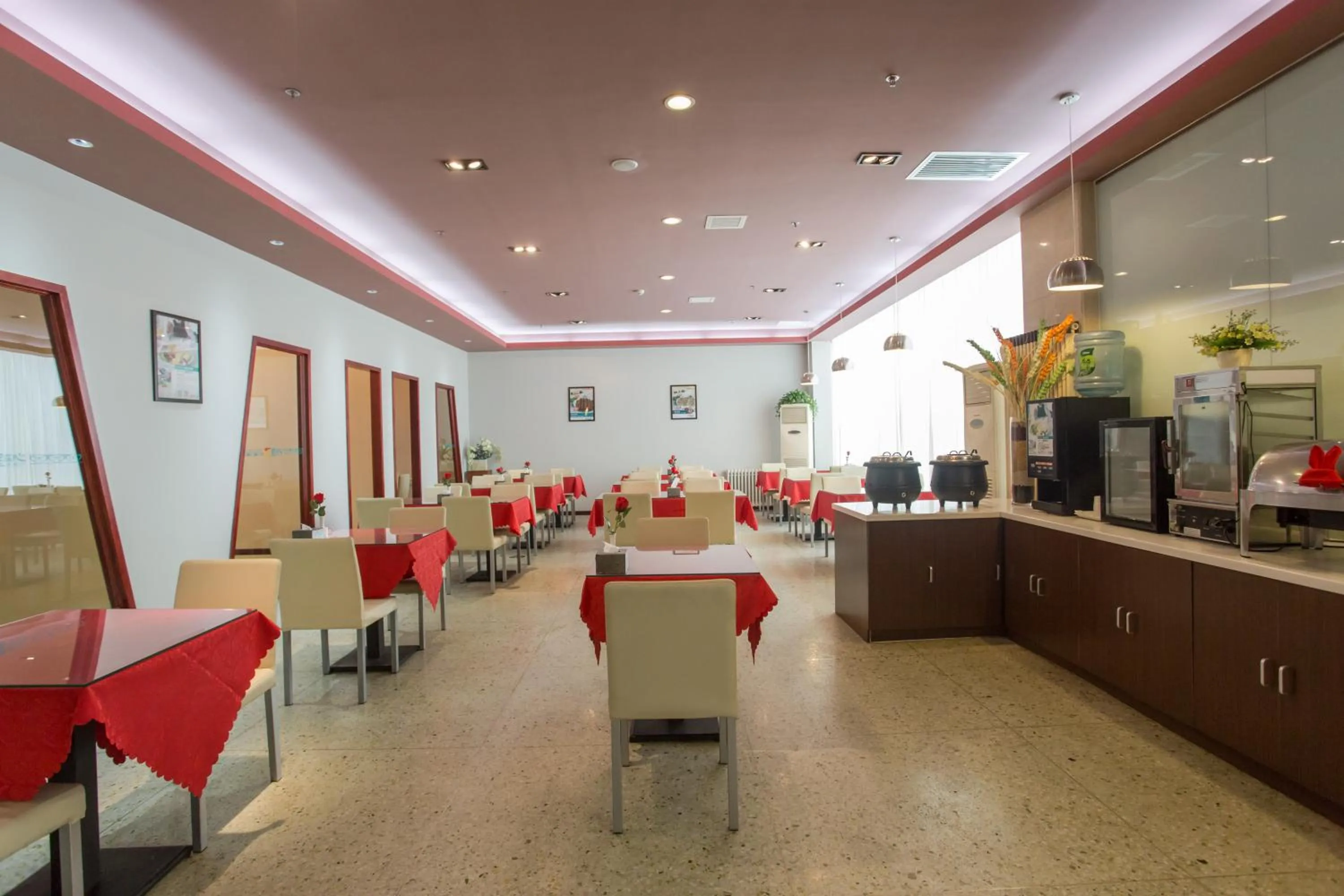 Restaurant/places to eat in Jinjiang Inn - Beijing Daxing Development Zone