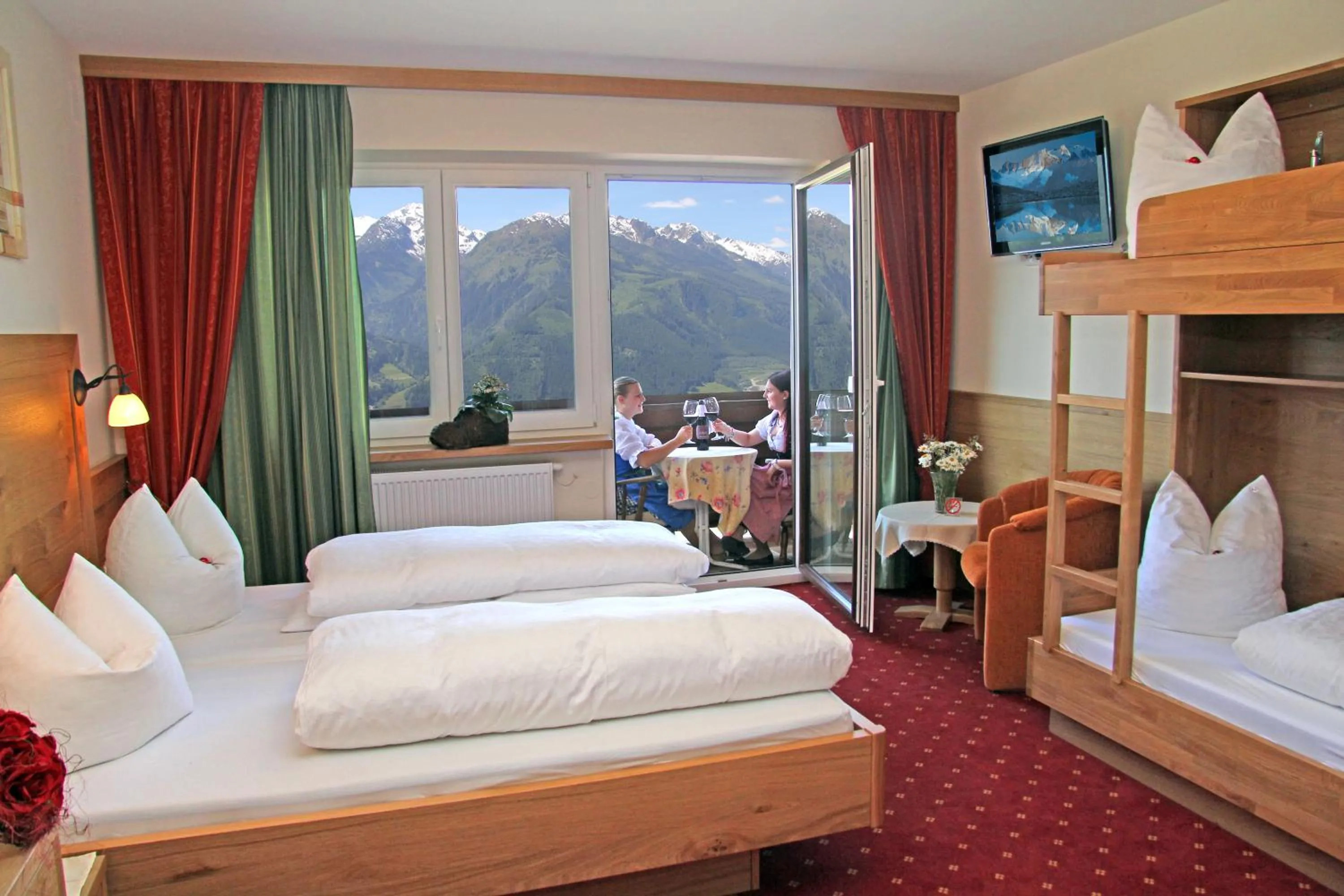 Bedroom, Bed in Aparthotel Hohe Brücke