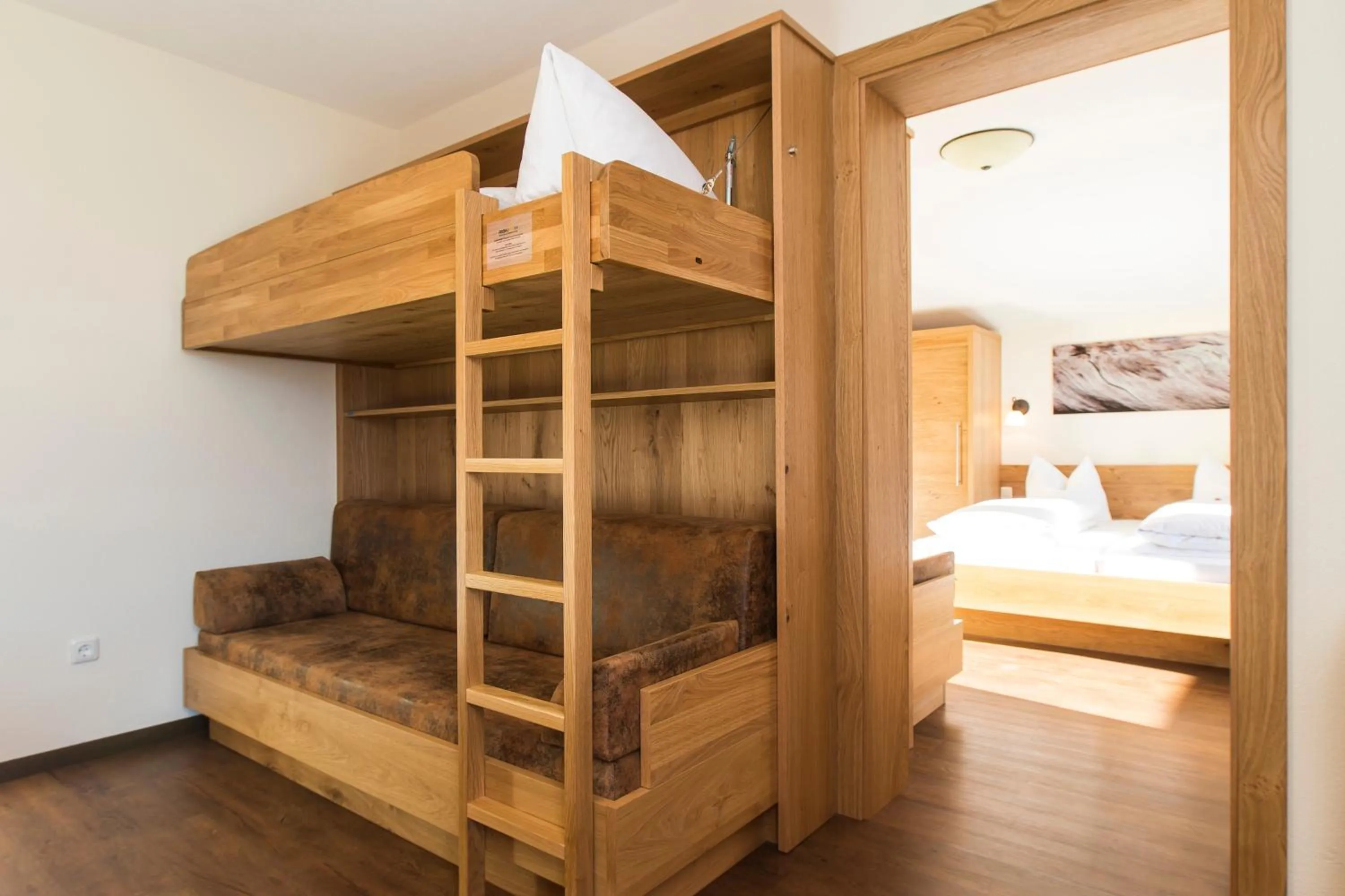 Bedroom, Bed in Aparthotel Hohe Brücke