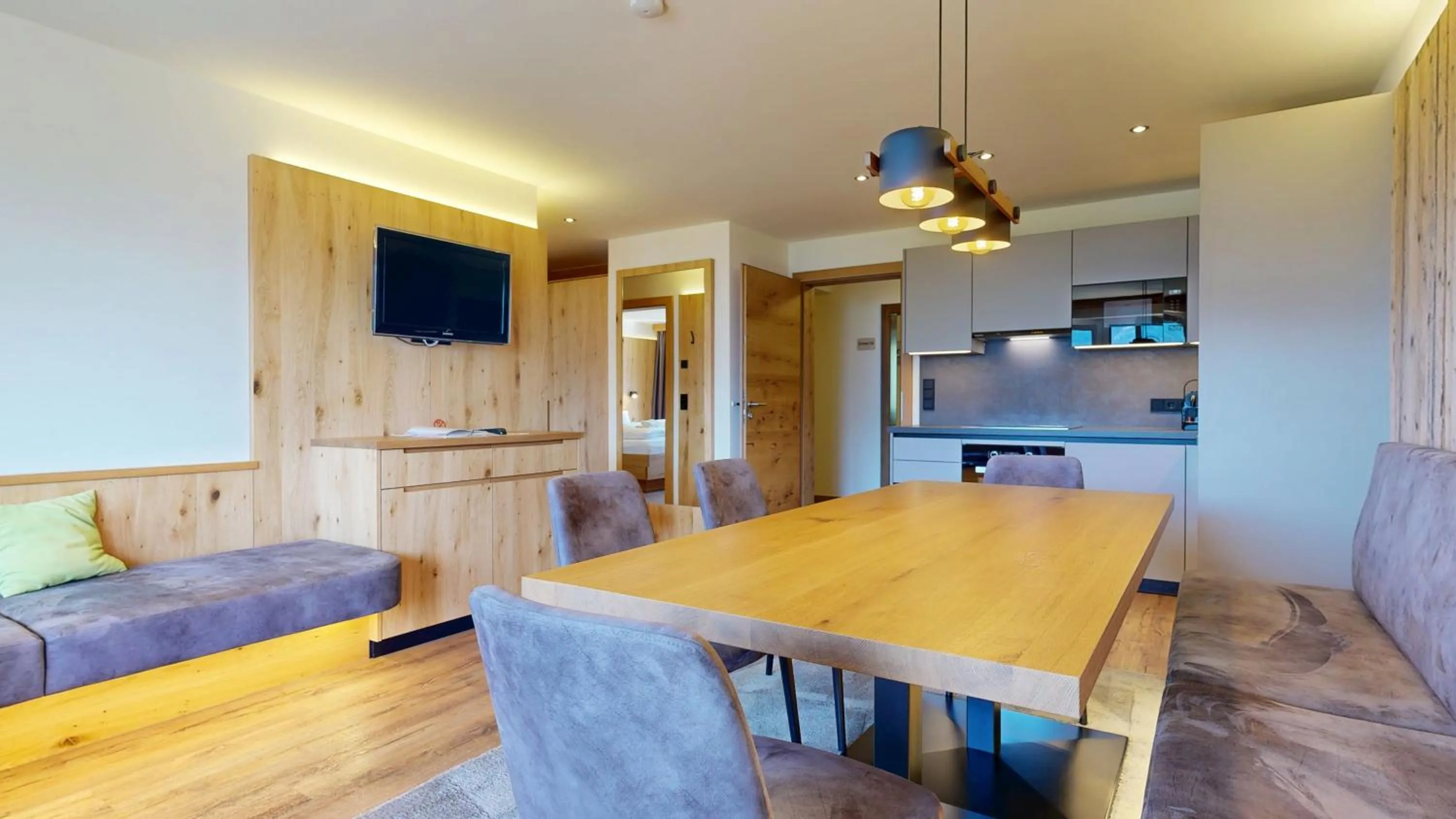 Kitchen or kitchenette in Aparthotel Hohe Brücke