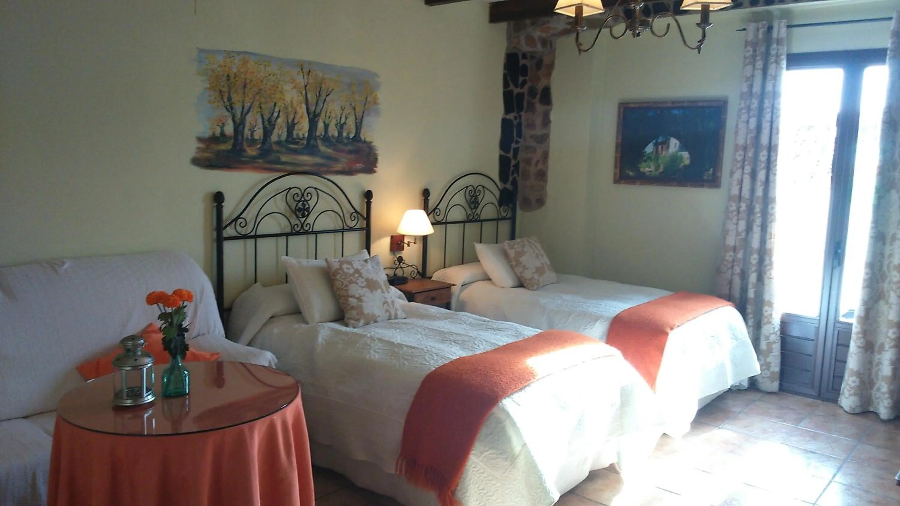 Bedroom, Bed in Hostal Rural Molino Del Bombo