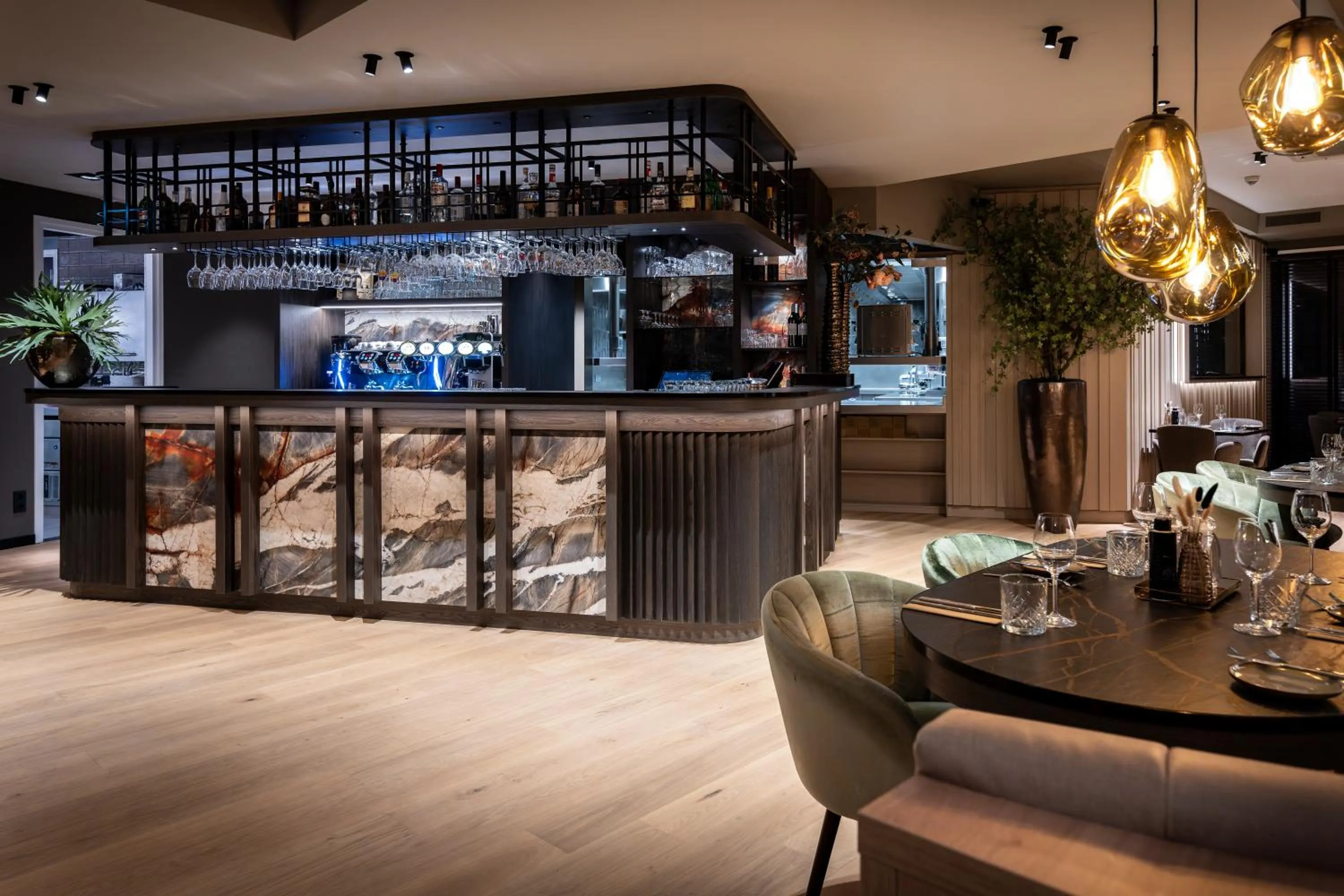 Restaurant/places to eat in Grenshotel de Jonckheer