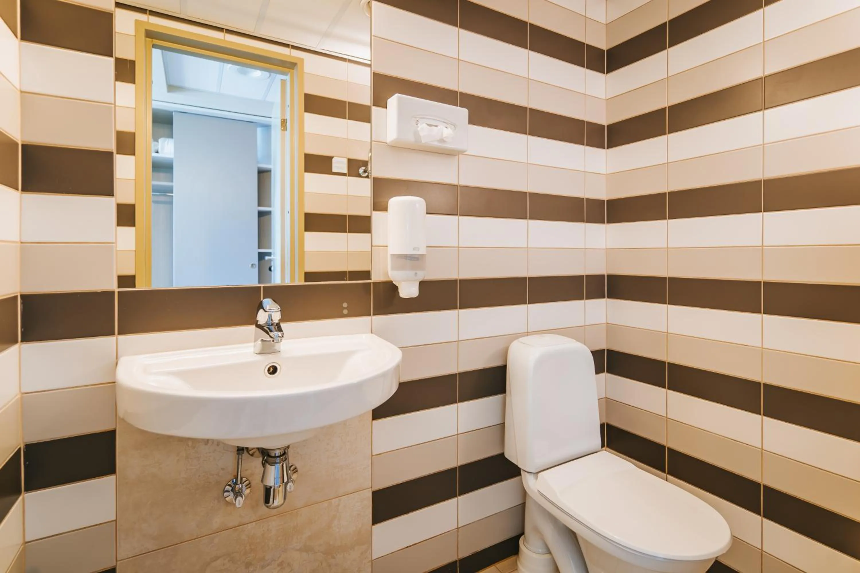 Toilet in Hestia Hotel Strand