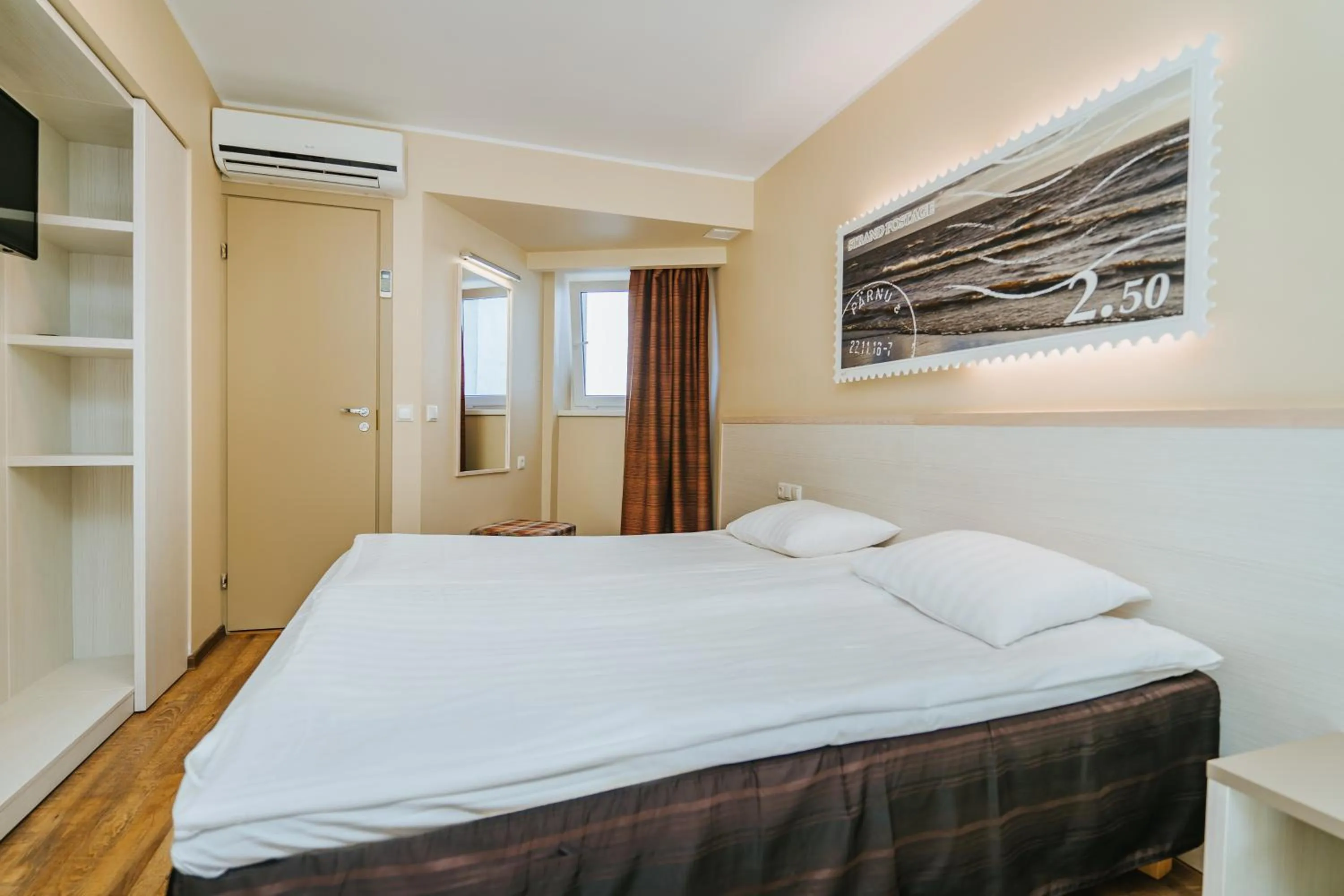 Bed in Hestia Hotel Strand