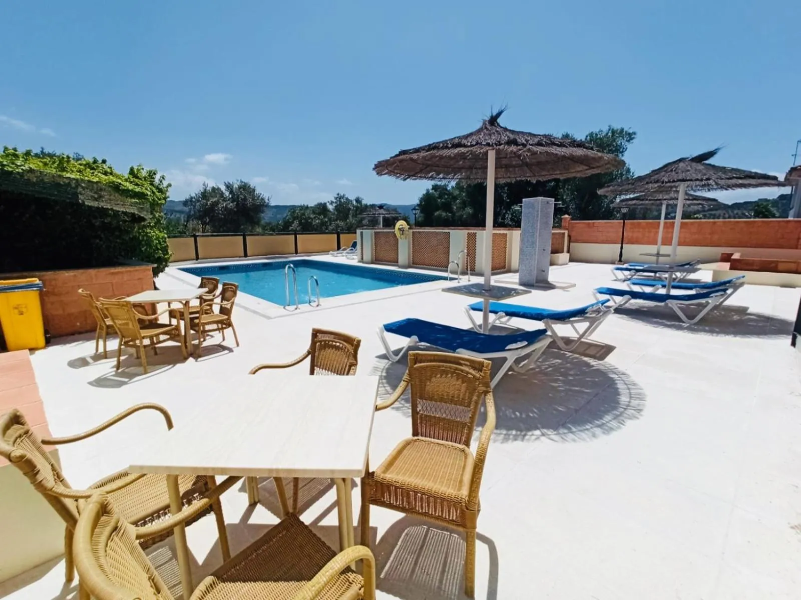 Swimming pool in Hotel Sierra de Ubrique