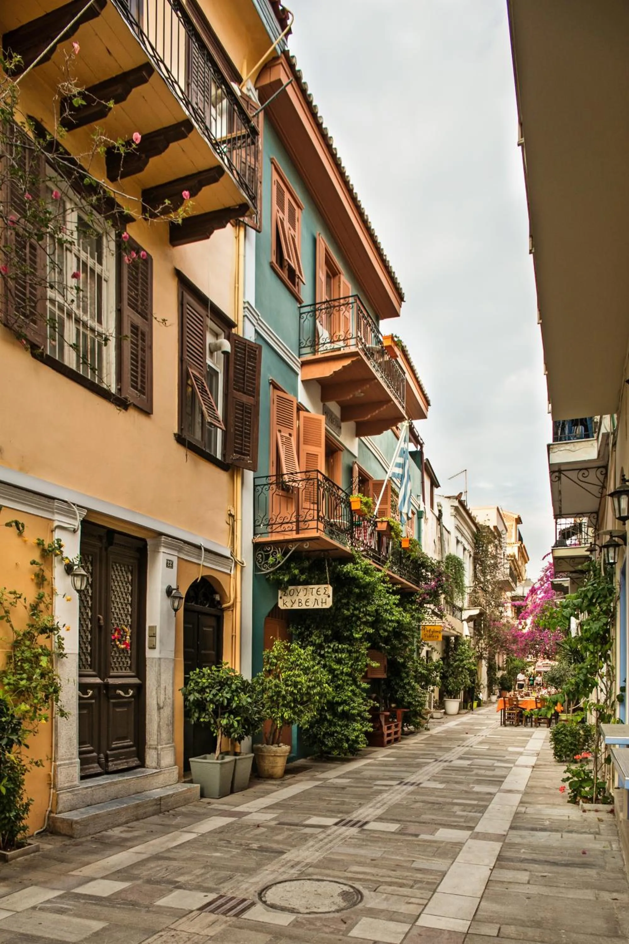 Facade/entrance in Kyveli Suites