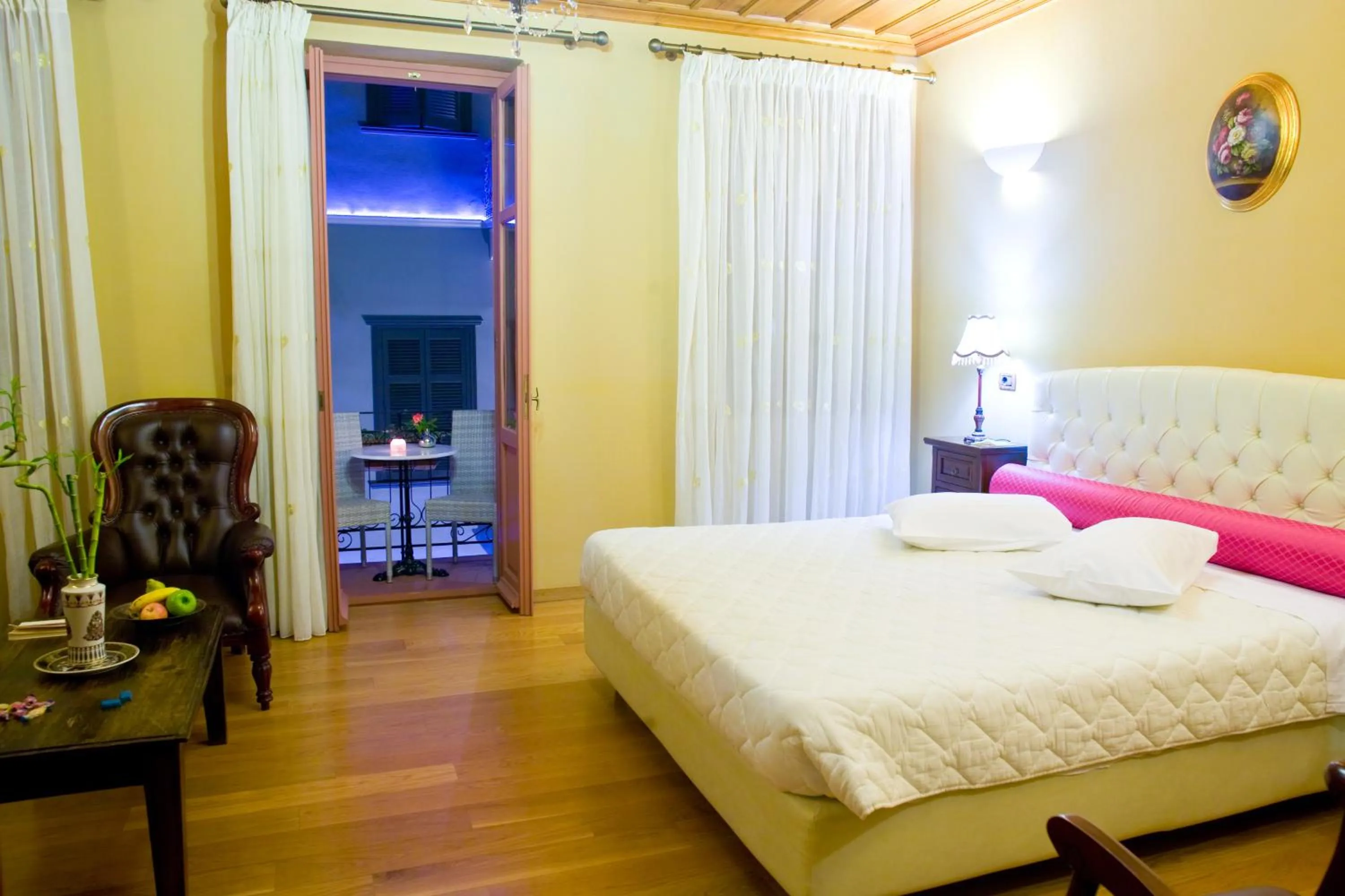 Bedroom, Bed in Kyveli Suites