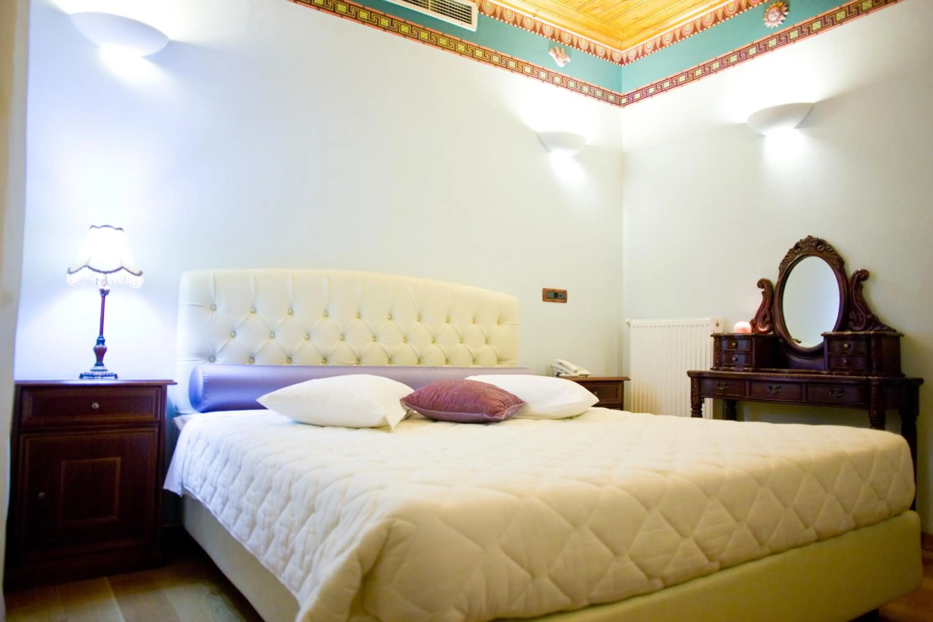 Bedroom, Bed in Kyveli Suites