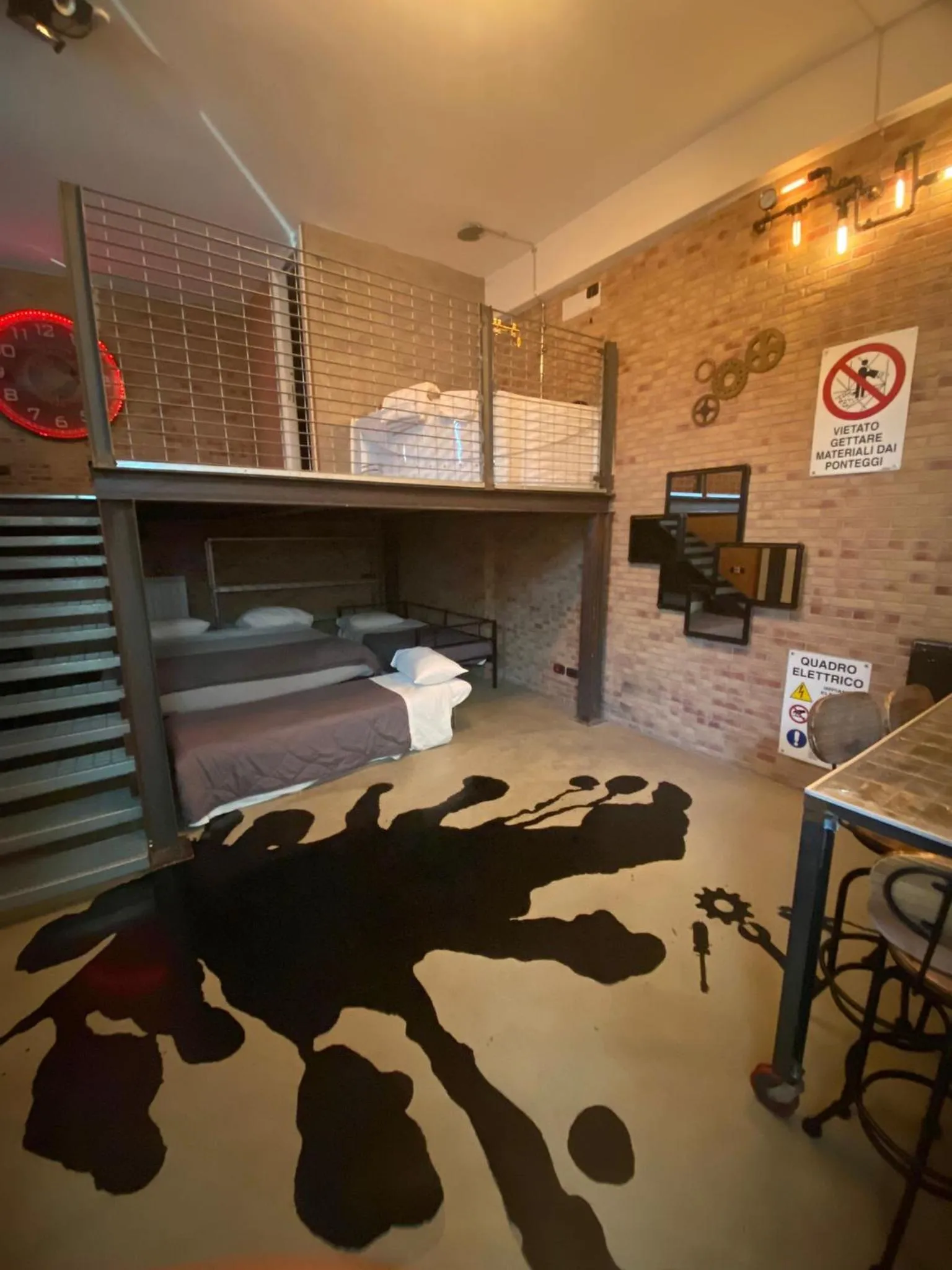 Bed in B2In Suite & Office