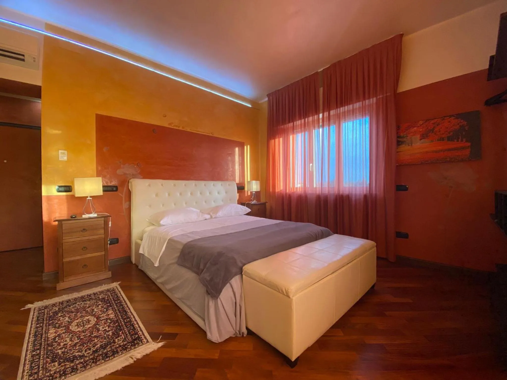 Bed in B2In Suite & Office