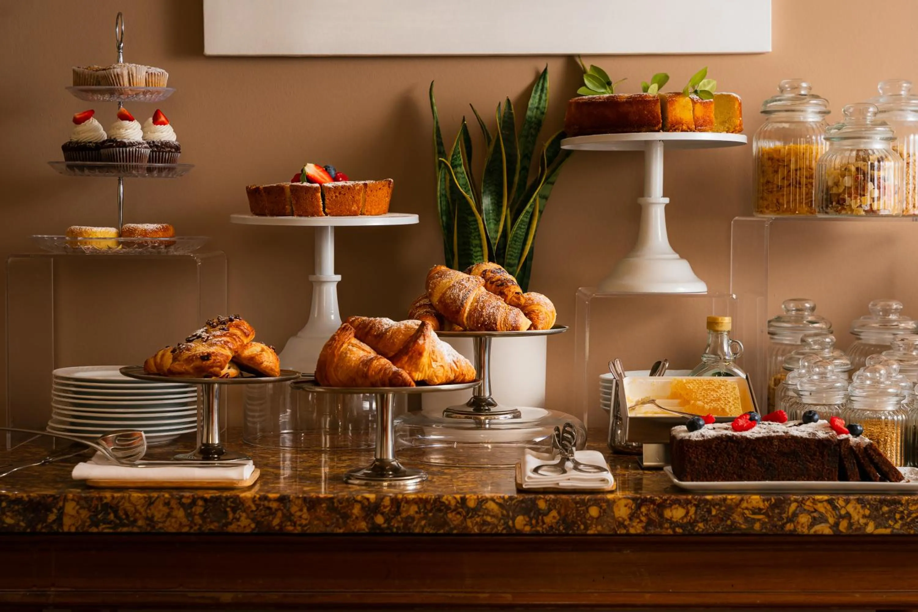 Breakfast in Hotel Villa La Bollina