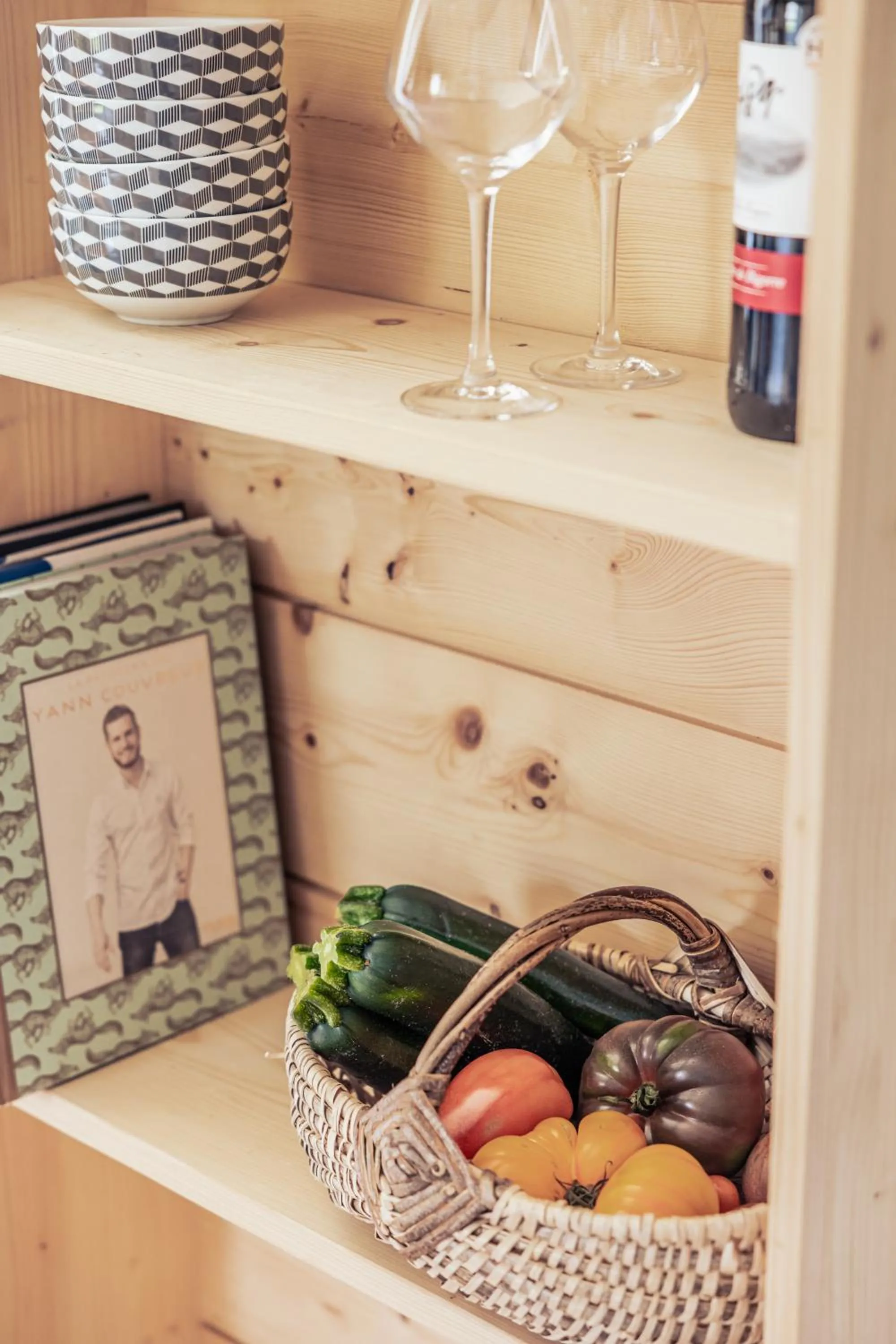 Food and drinks in Le Clos du 5 - Appart Hotel Bagneres