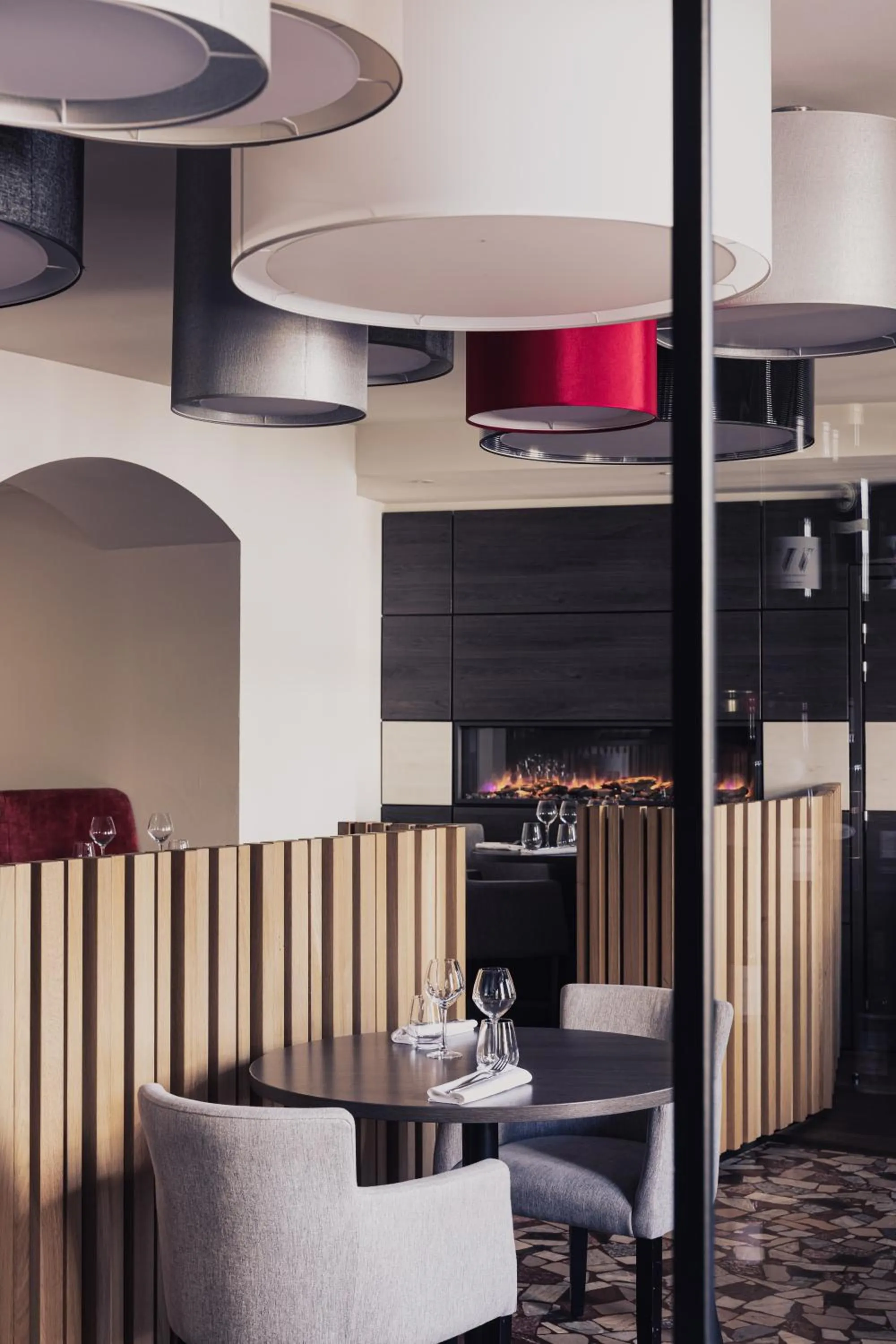 Restaurant/places to eat in Le Clos du 5 - Appart Hotel Bagneres