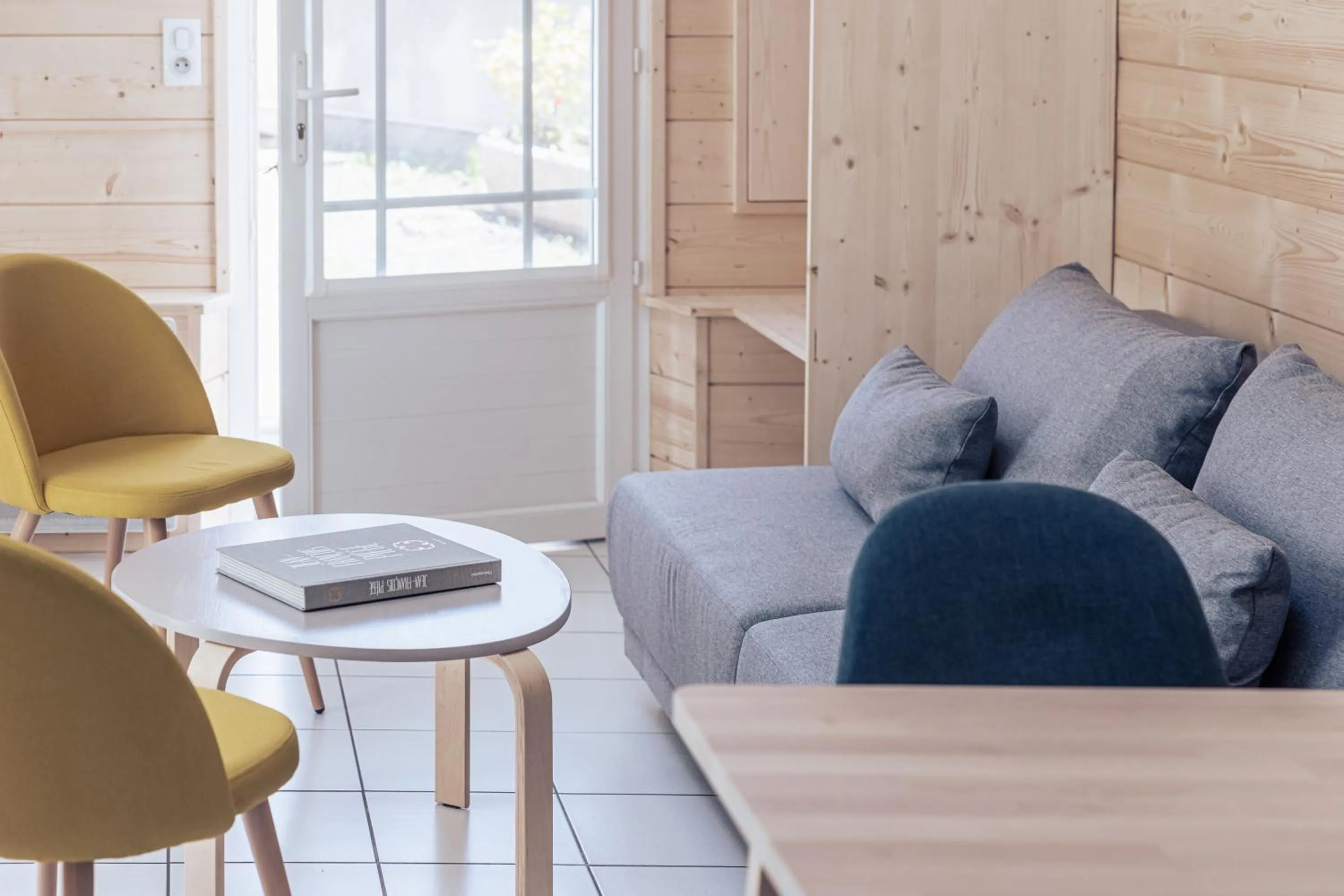 Living room in Le Clos du 5 - Appart Hotel Bagneres