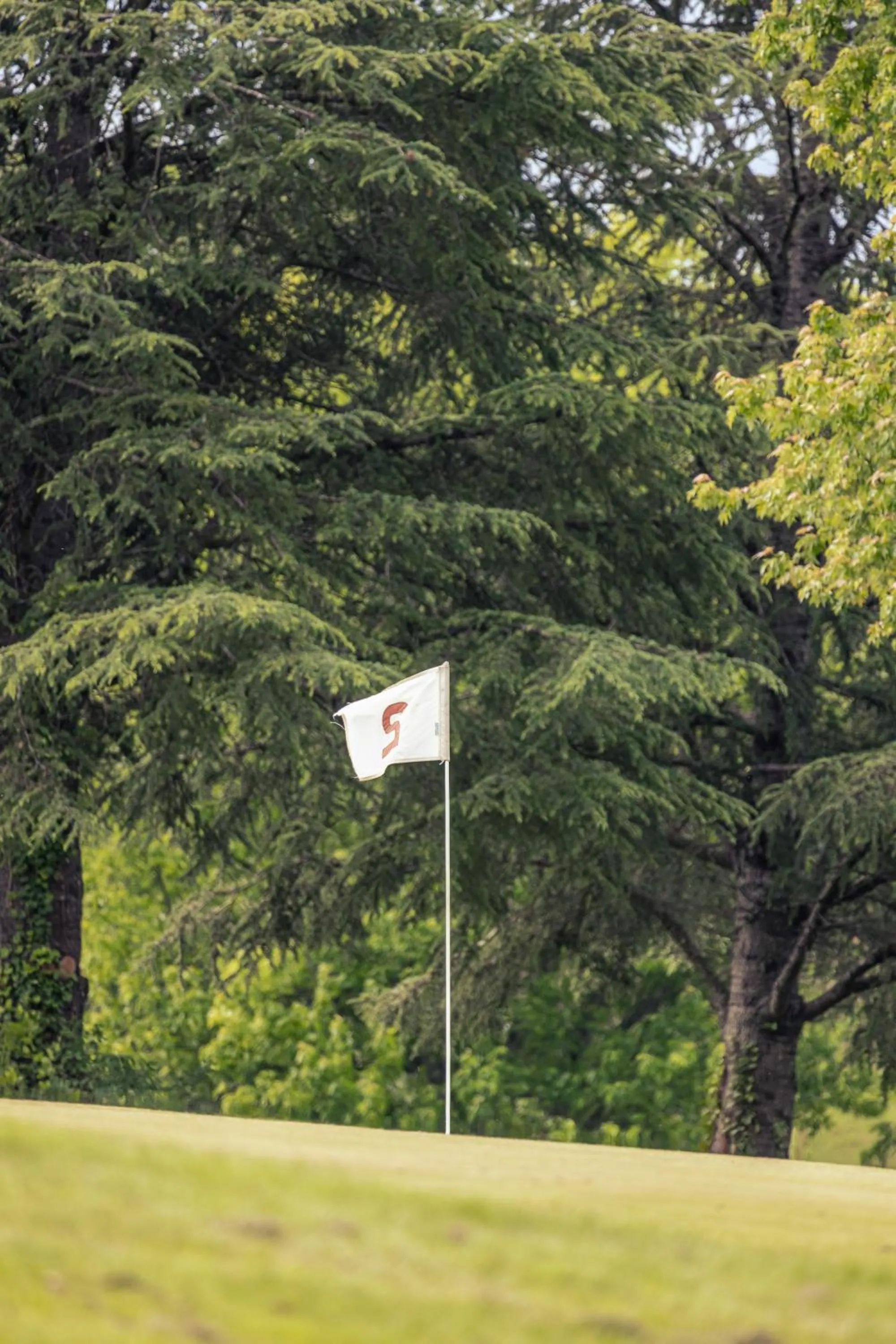 Day in Le Clos du 5 - Appart Hotel Bagneres