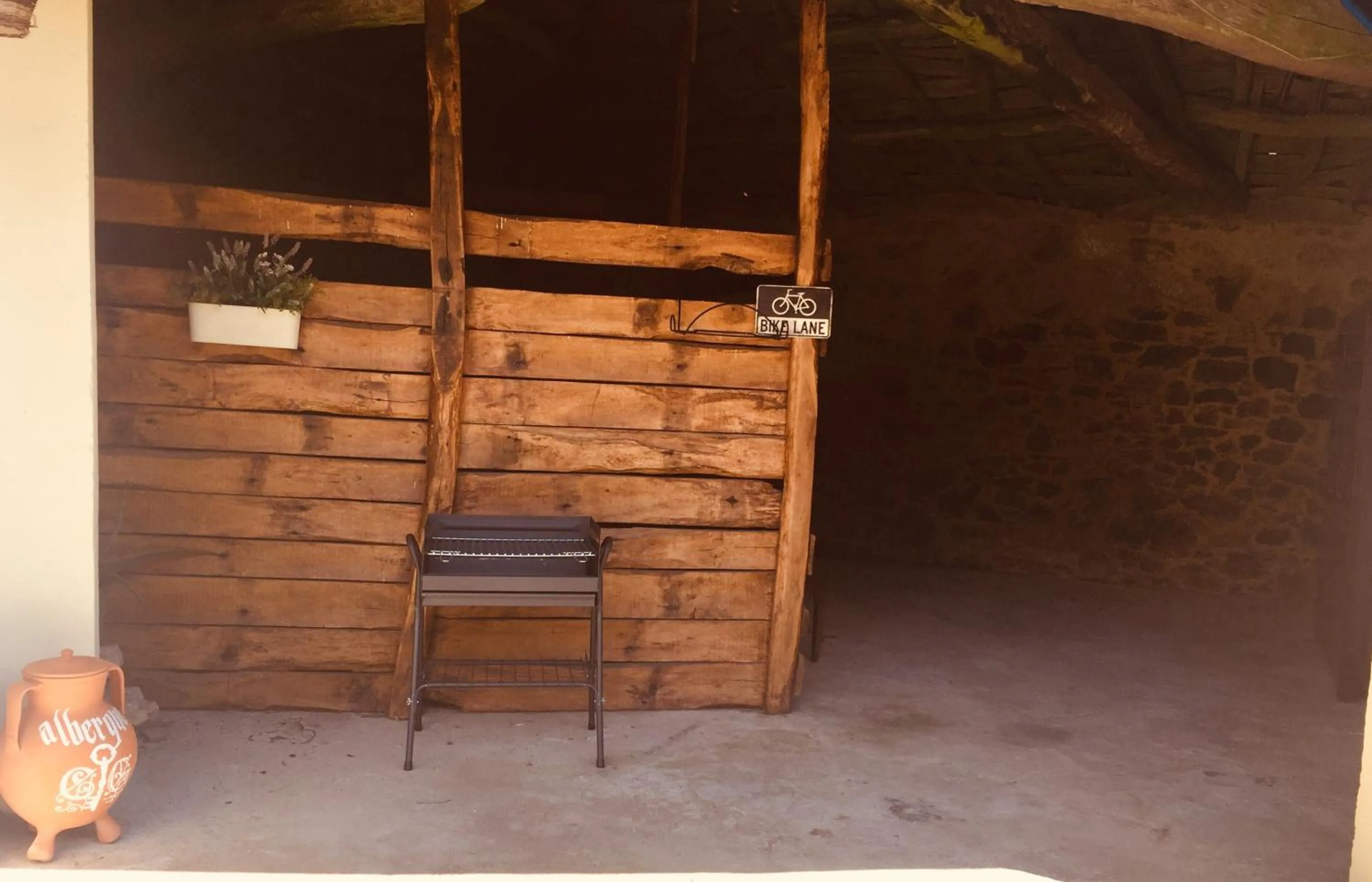 Cycling in Albergue-Hostel Casa da Gandara