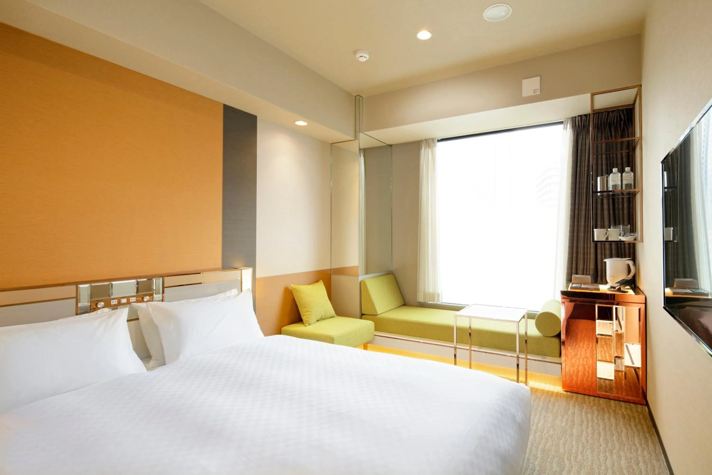 Photo of the whole room, Bed in Candeo Hotels Tokyo Roppongi