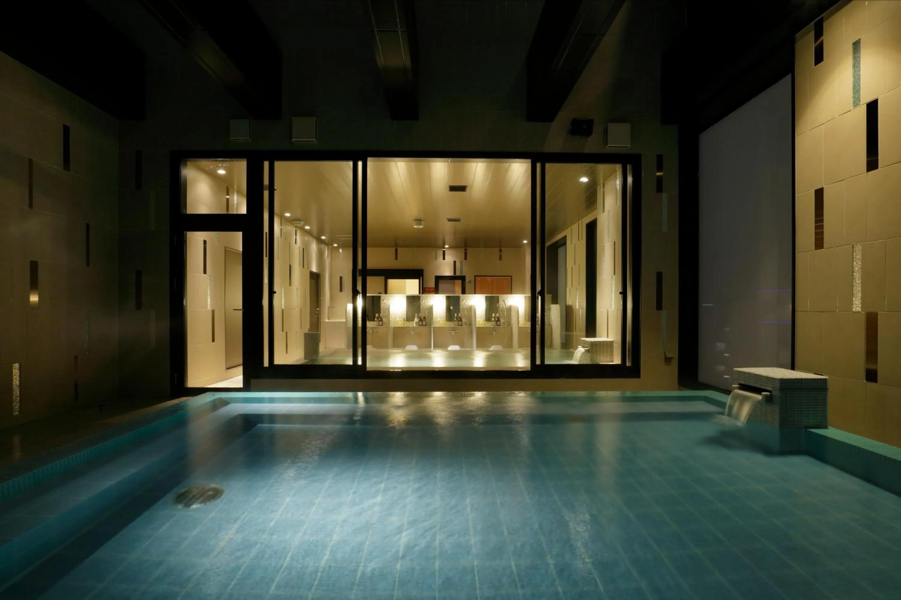 Open Air Bath in Candeo Hotels Tokyo Roppongi