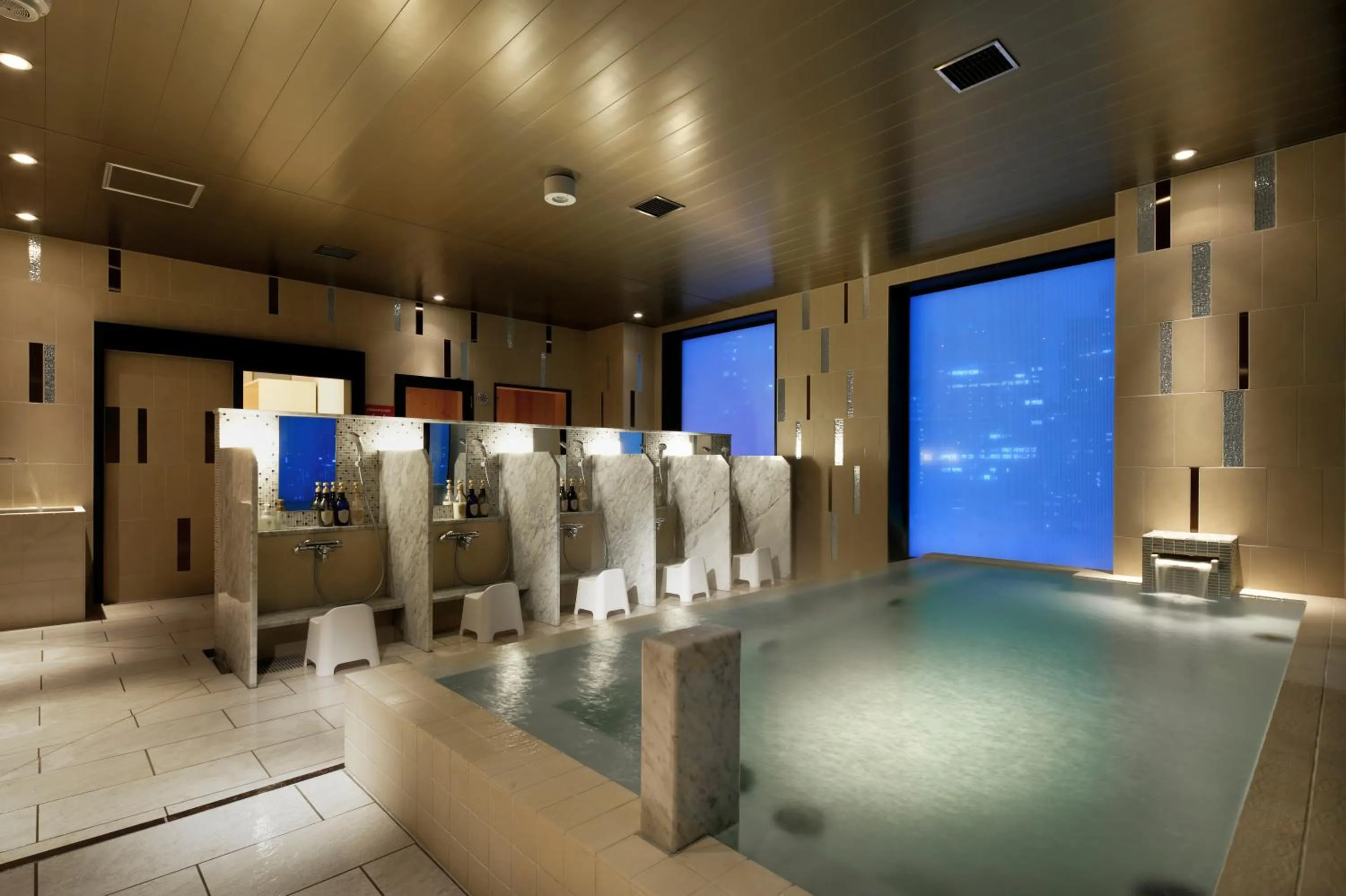 Open Air Bath in Candeo Hotels Tokyo Roppongi