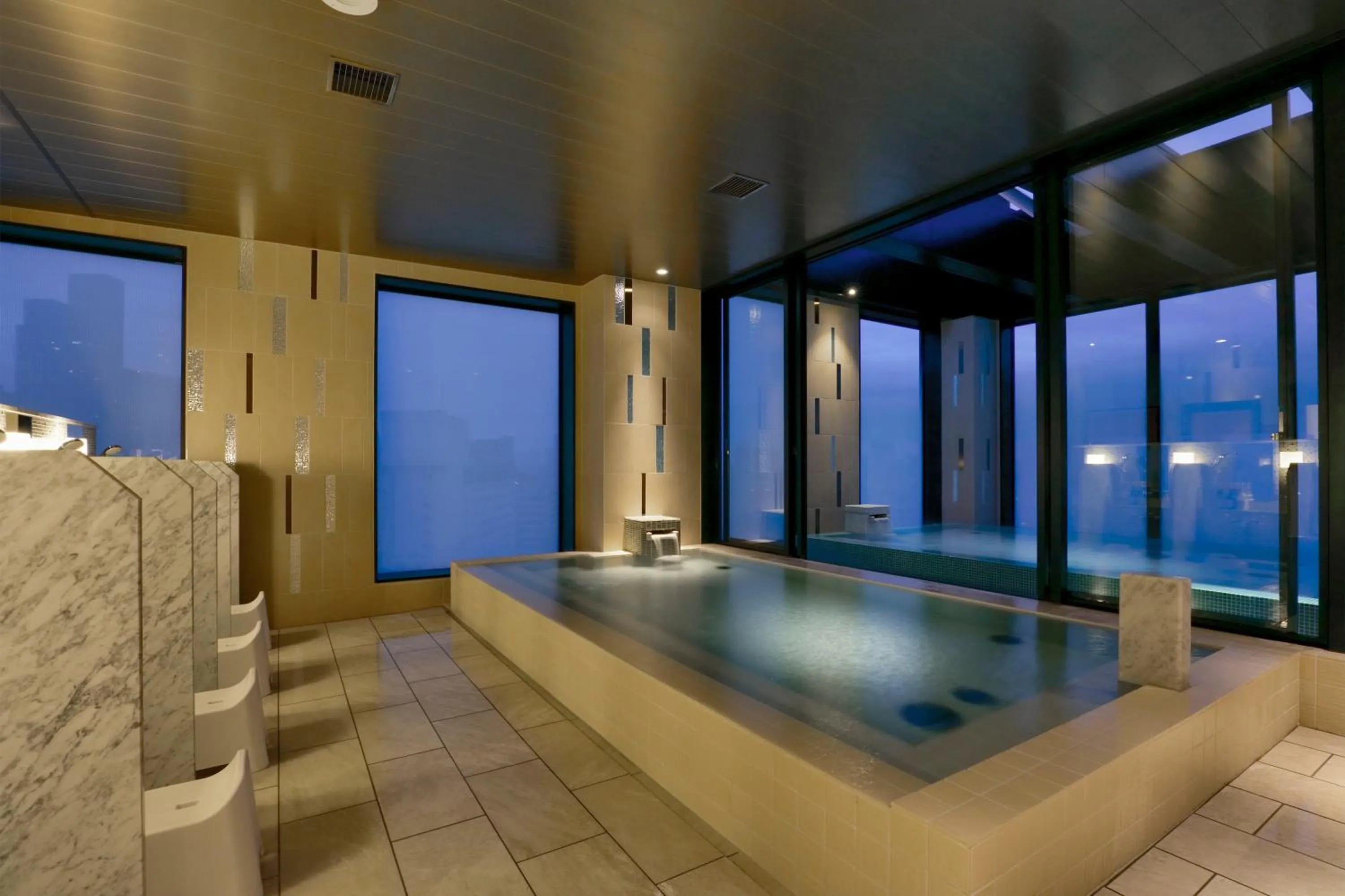 Open Air Bath in Candeo Hotels Tokyo Roppongi