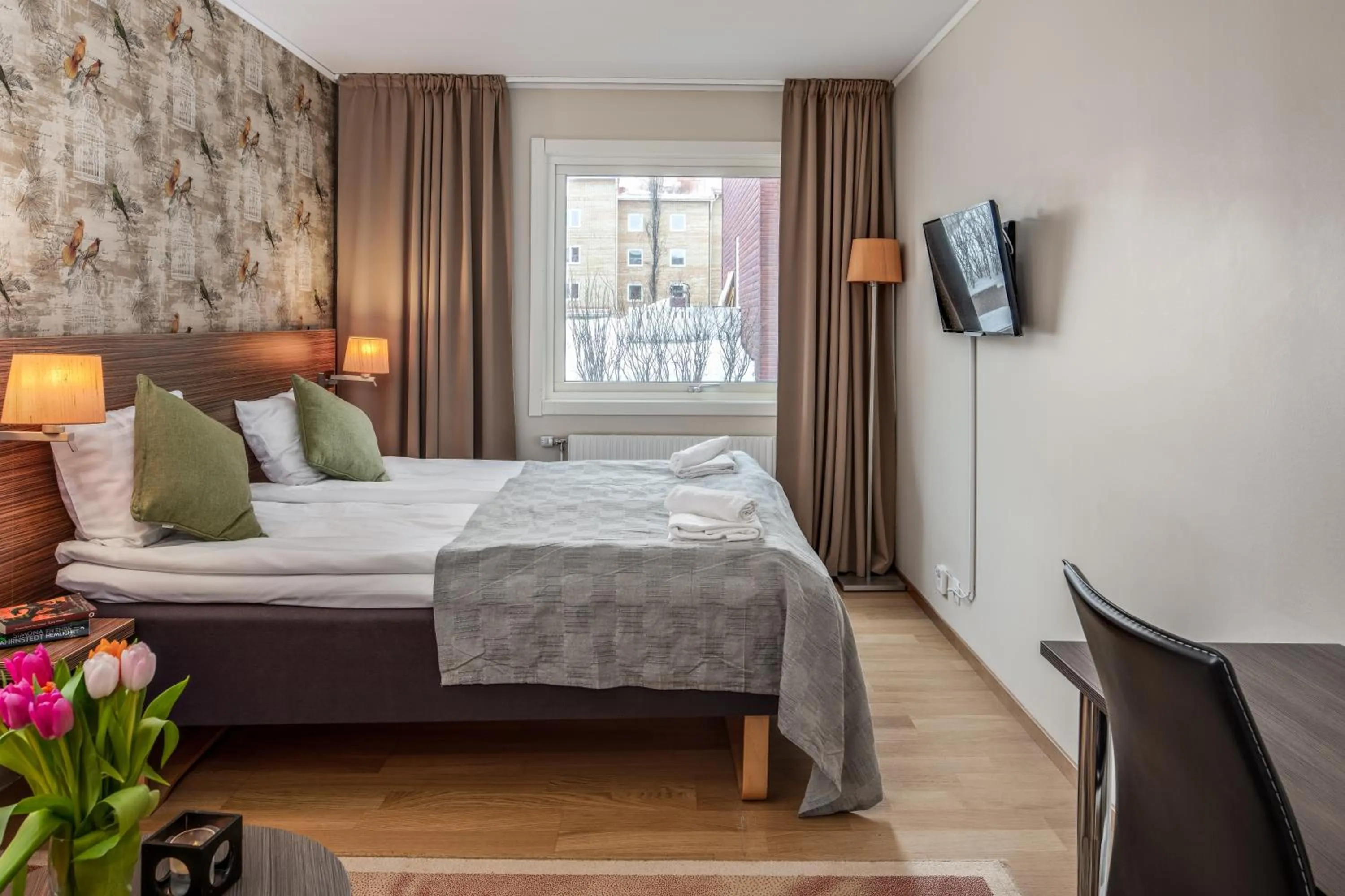 Photo of the whole room, Bed in SPiS Hotell Naran