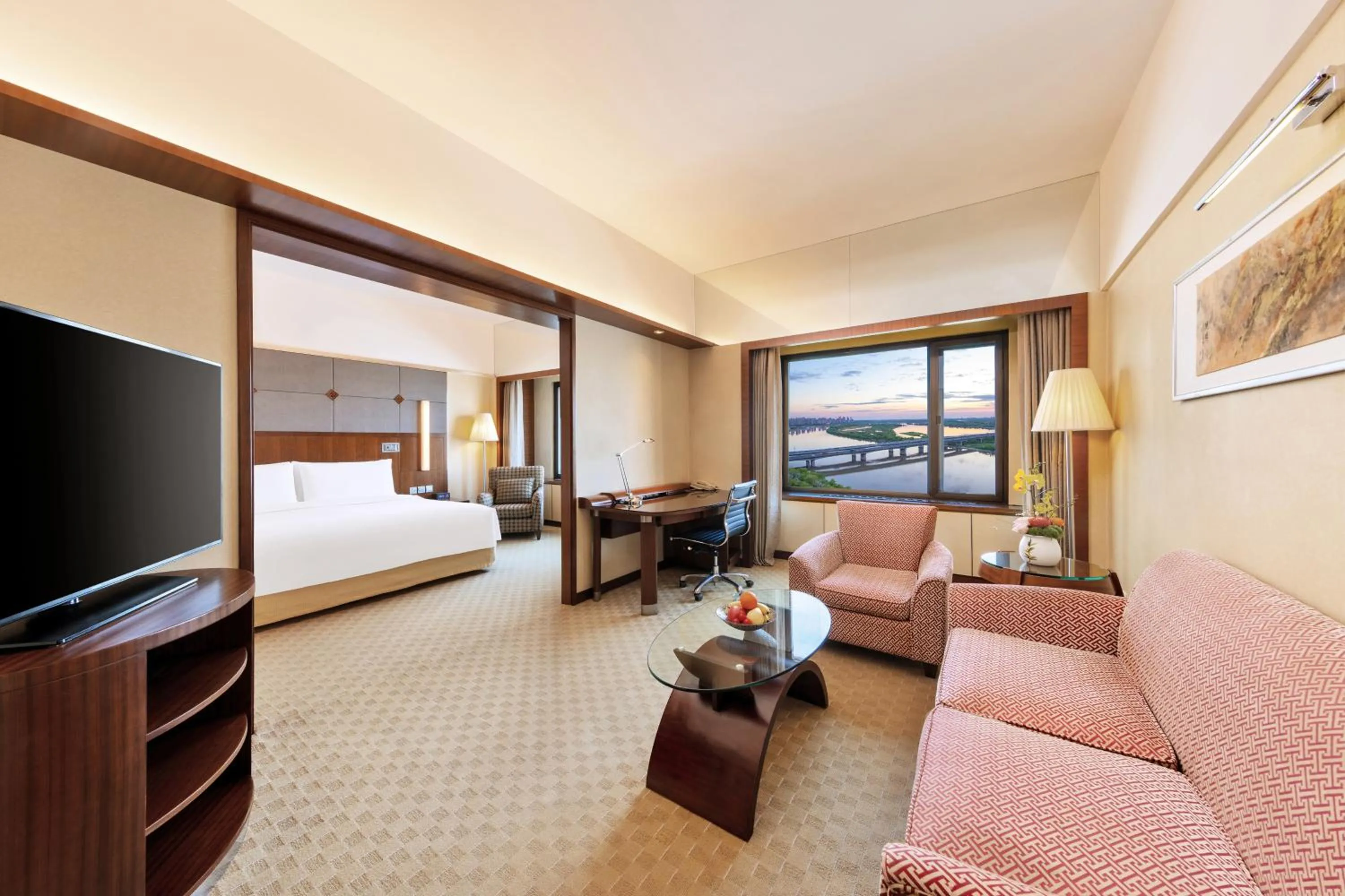 Bed in Shangri-La Harbin