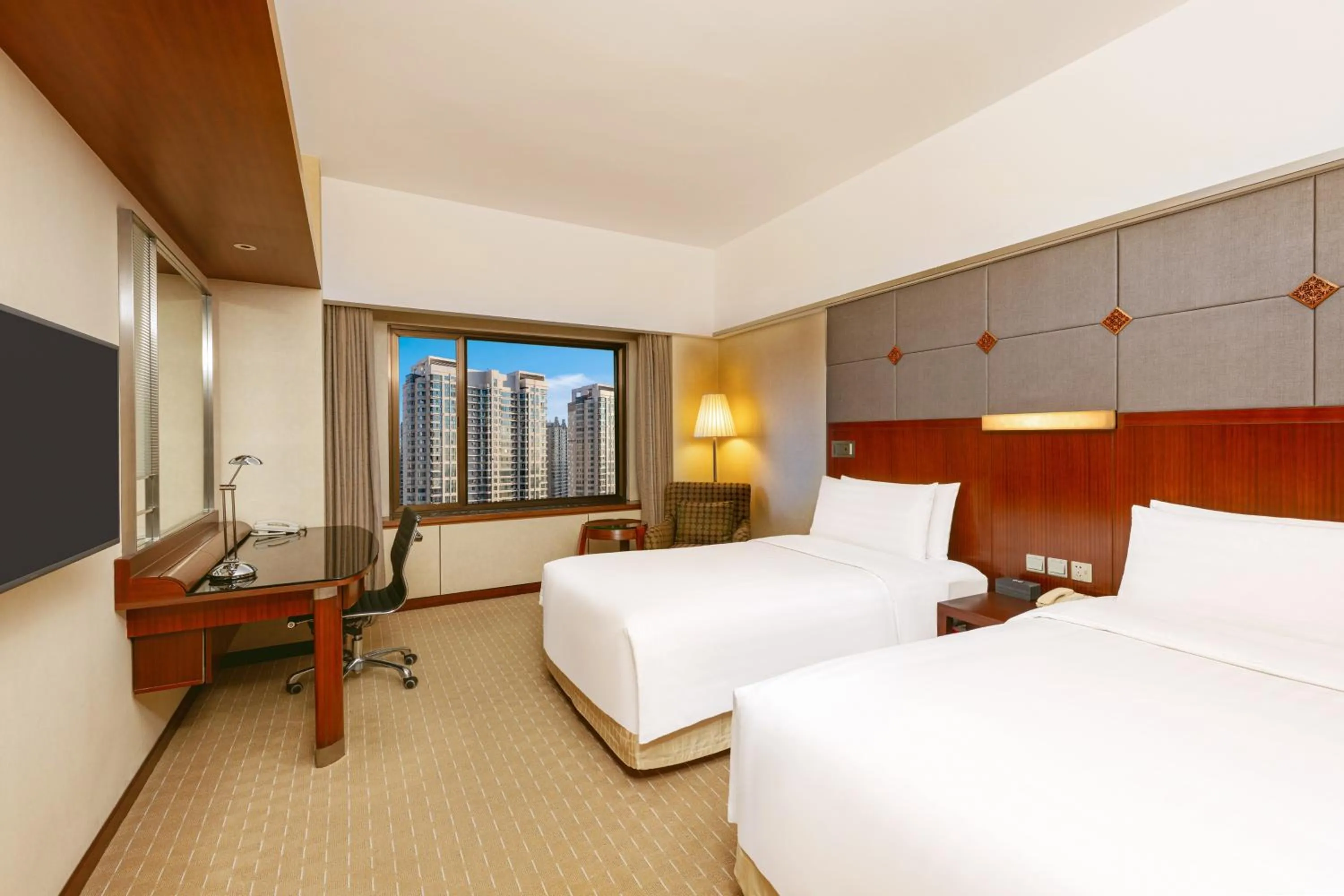 Bed in Shangri-La Harbin