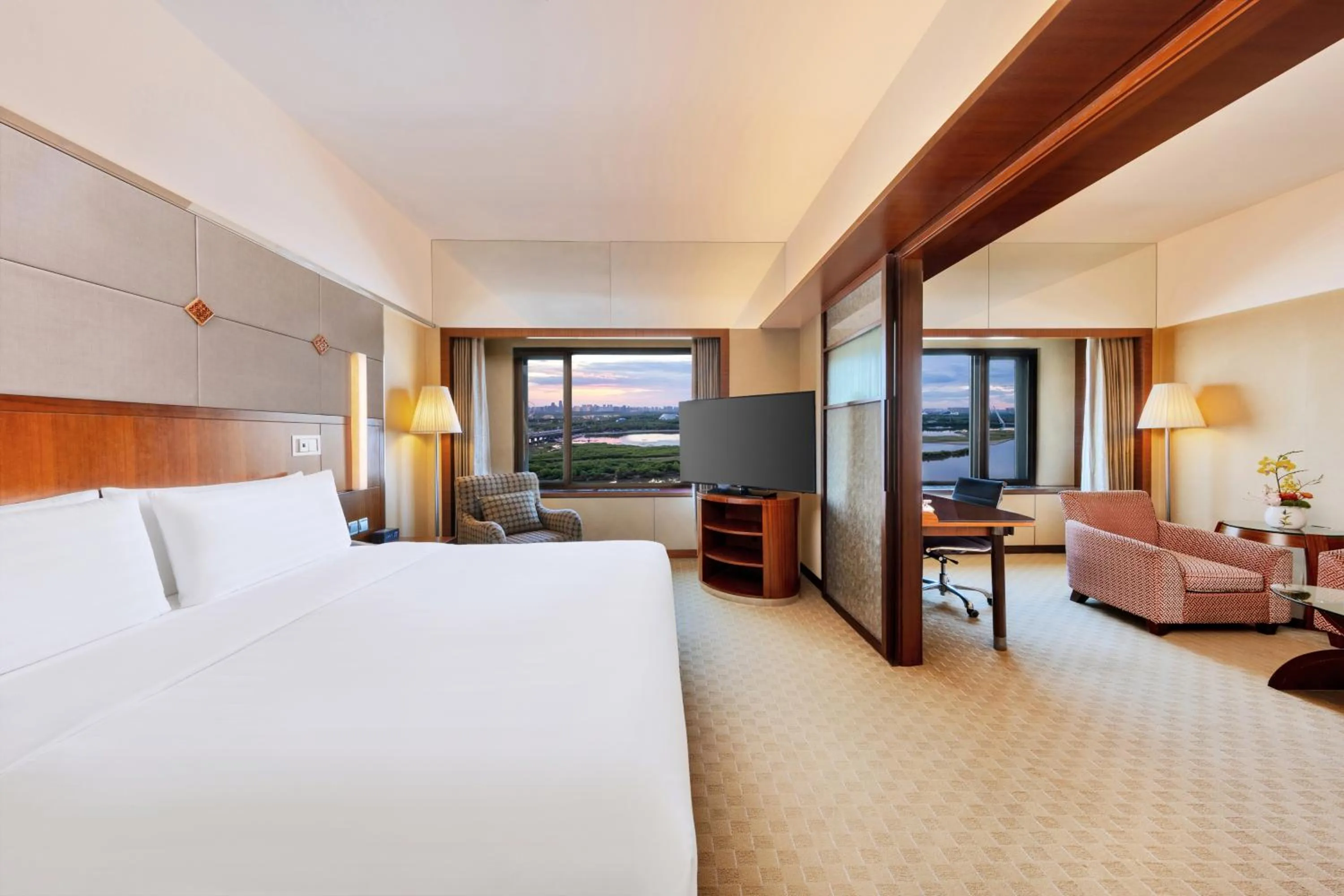 Bed in Shangri-La Harbin