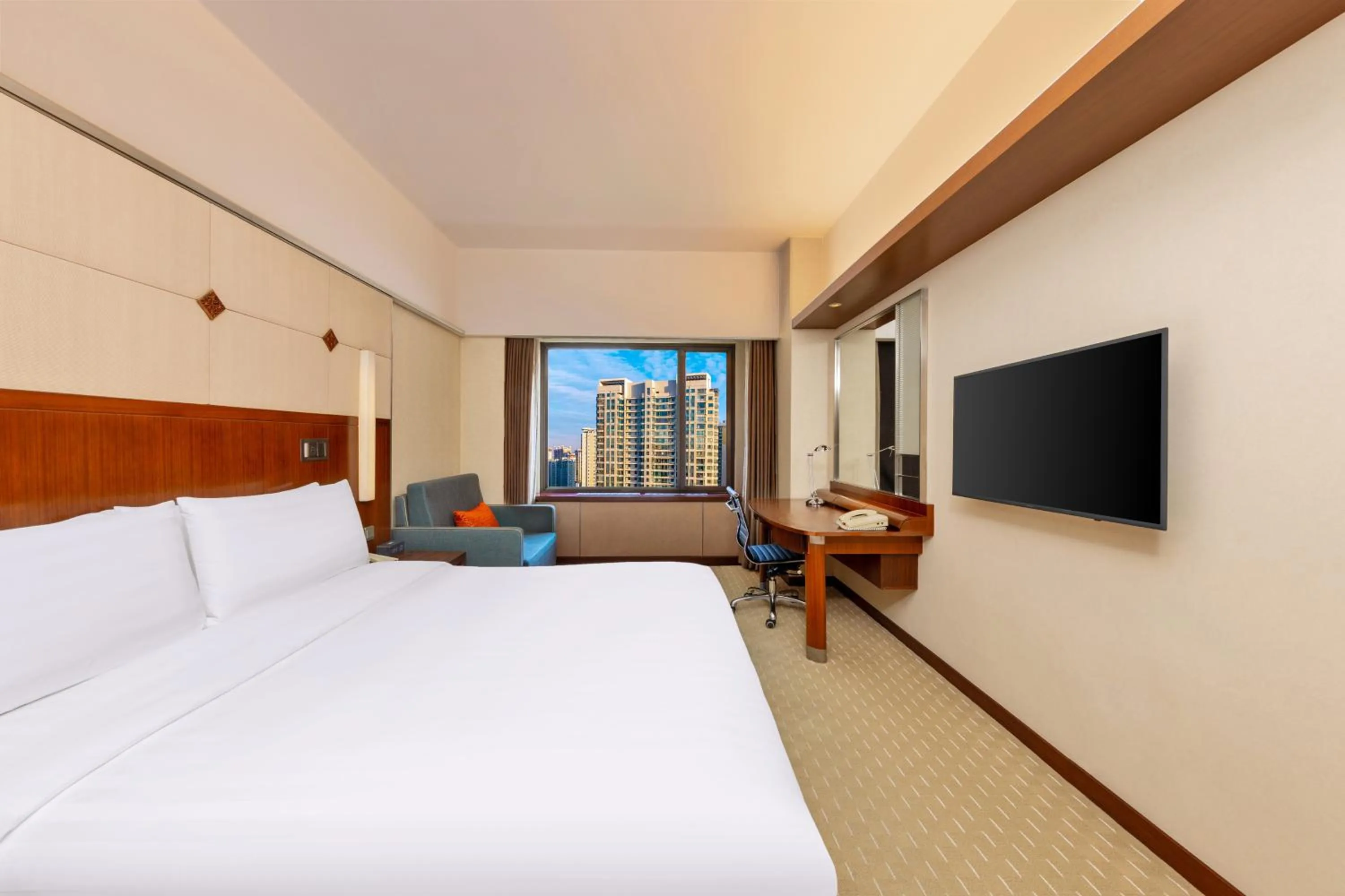 Bed in Shangri-La Harbin