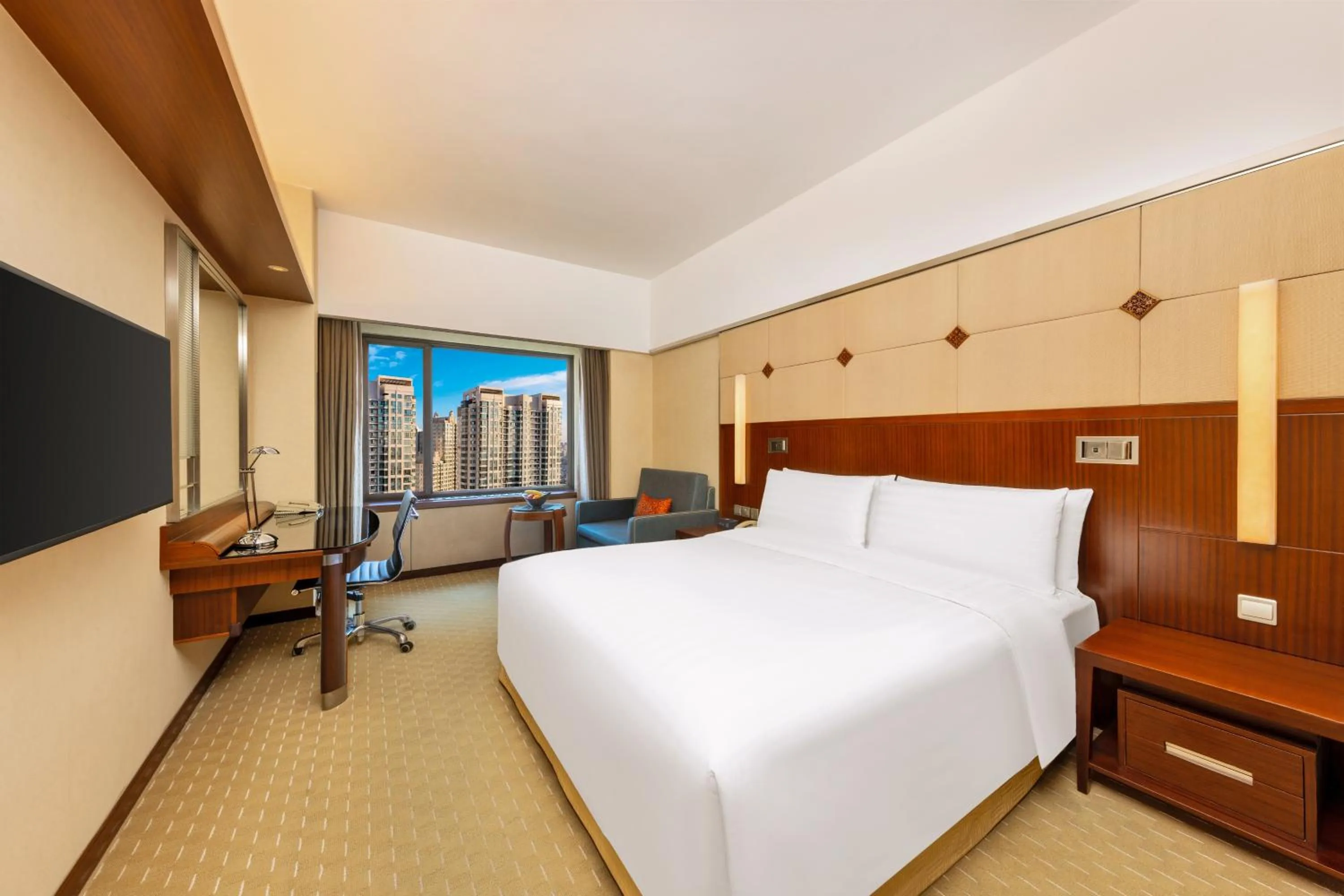 Bed in Shangri-La Harbin