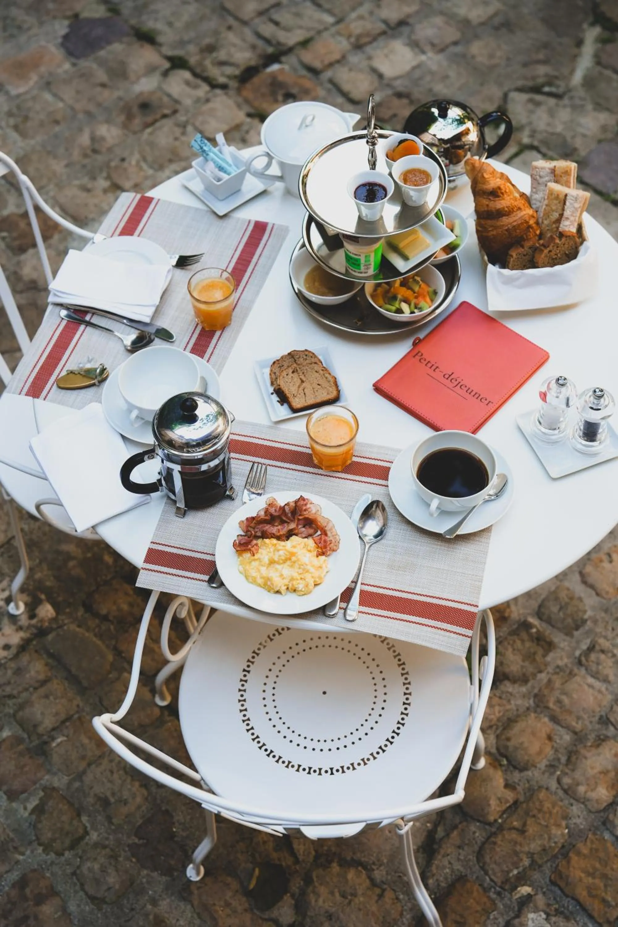 Breakfast in Le Champ des Oiseaux Hôtel & Spa