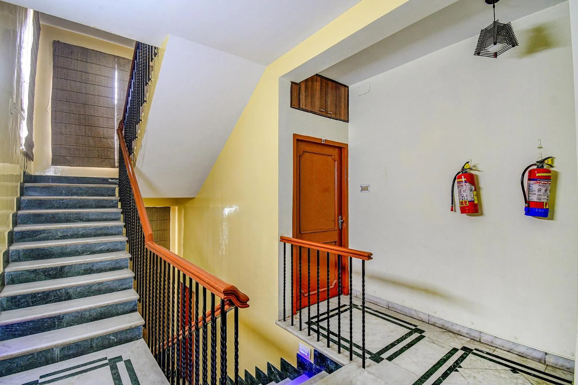 Lobby or reception in FabExpress Ullash Residency