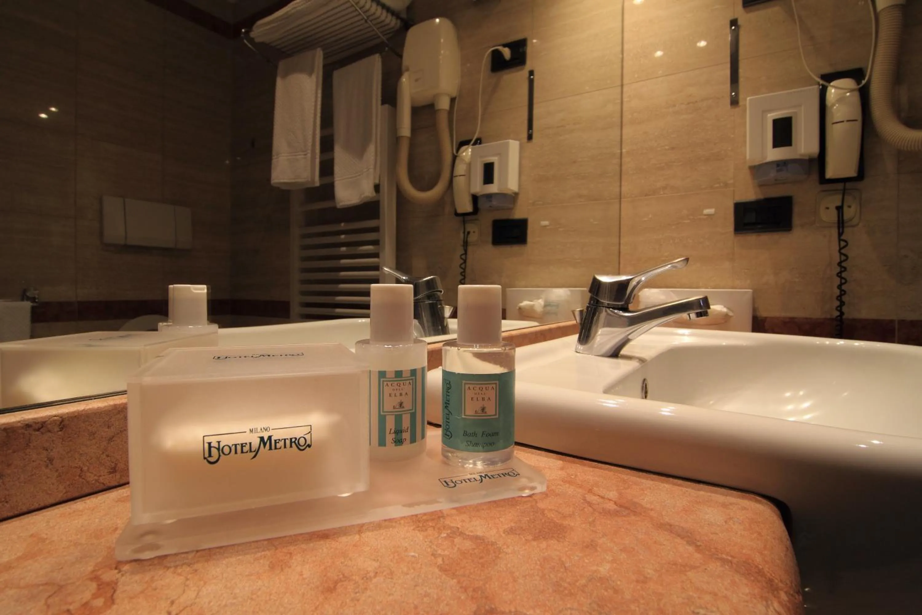 Bathroom in Hotel Metrò
