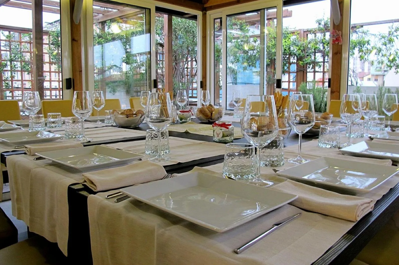 Restaurant/places to eat in Hotel Metrò