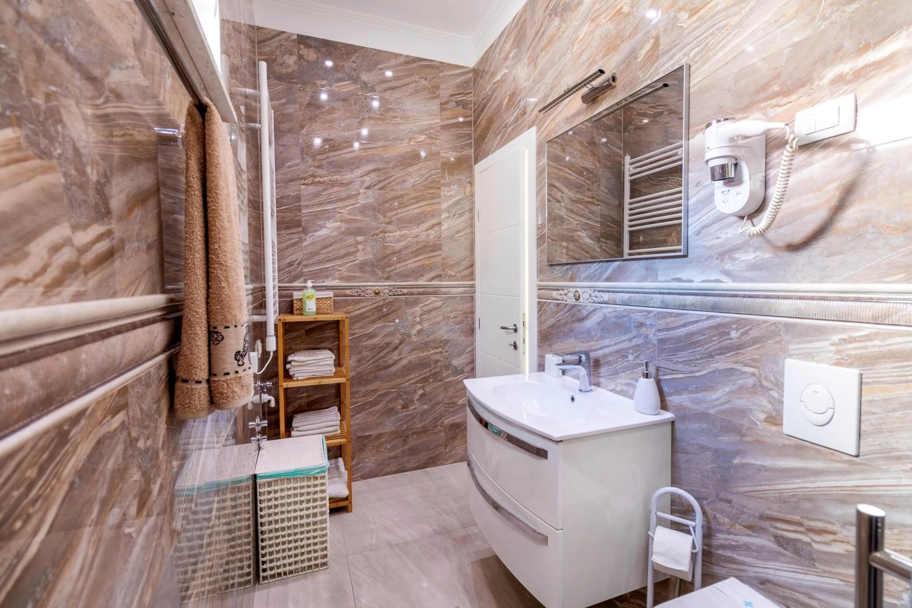 Bathroom in StaySplitBay