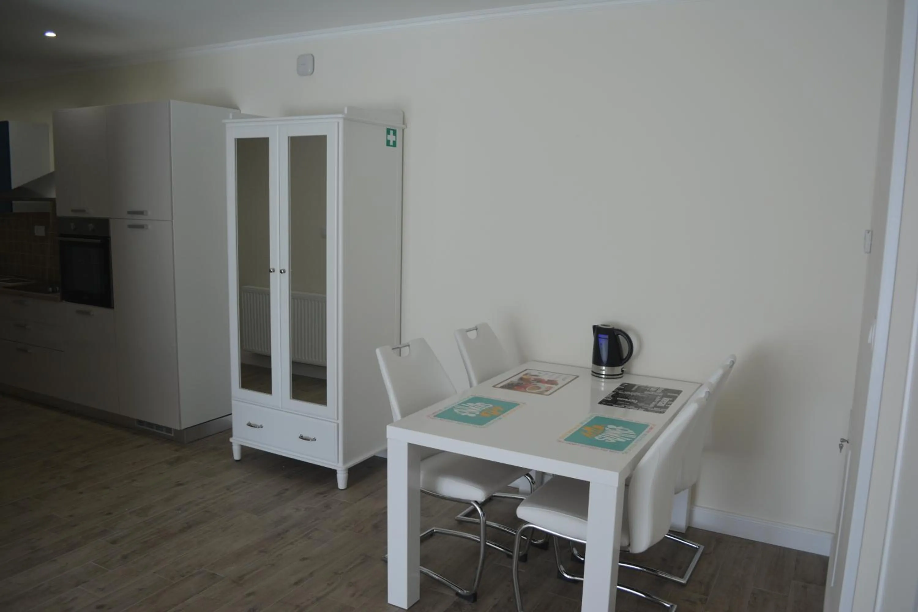 Dining area in StaySplitBay