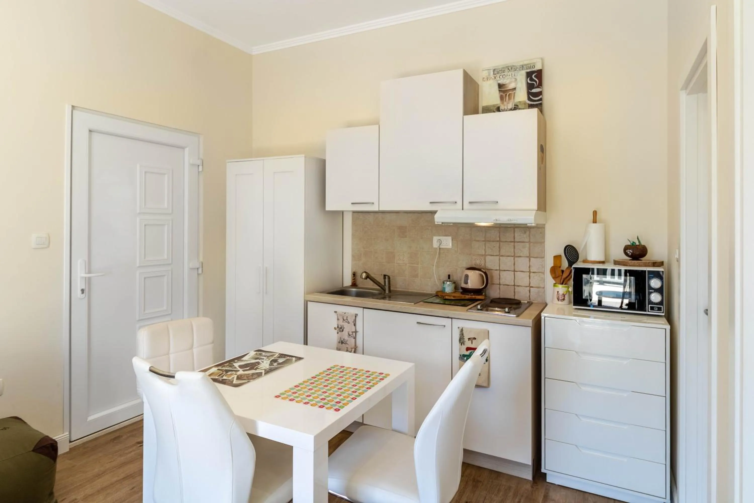 Kitchen or kitchenette in StaySplitBay