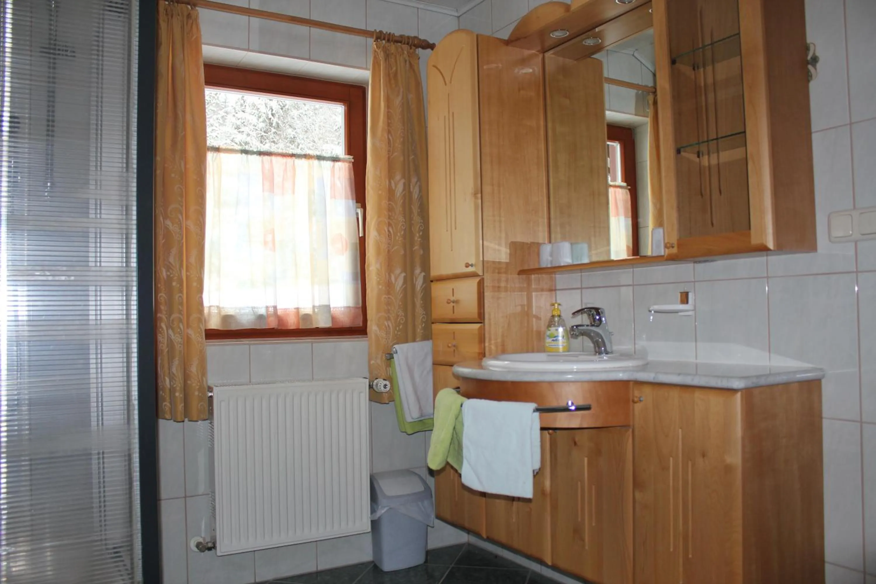Bathroom in Familien & Wander-Pension Purkhardt