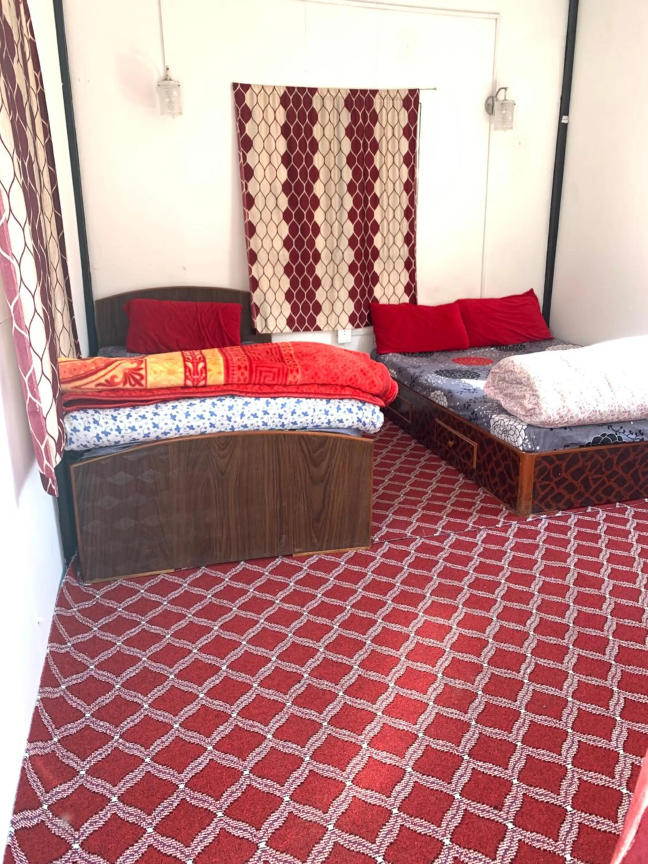 Bed in Nagarkot Trekkers Inn
