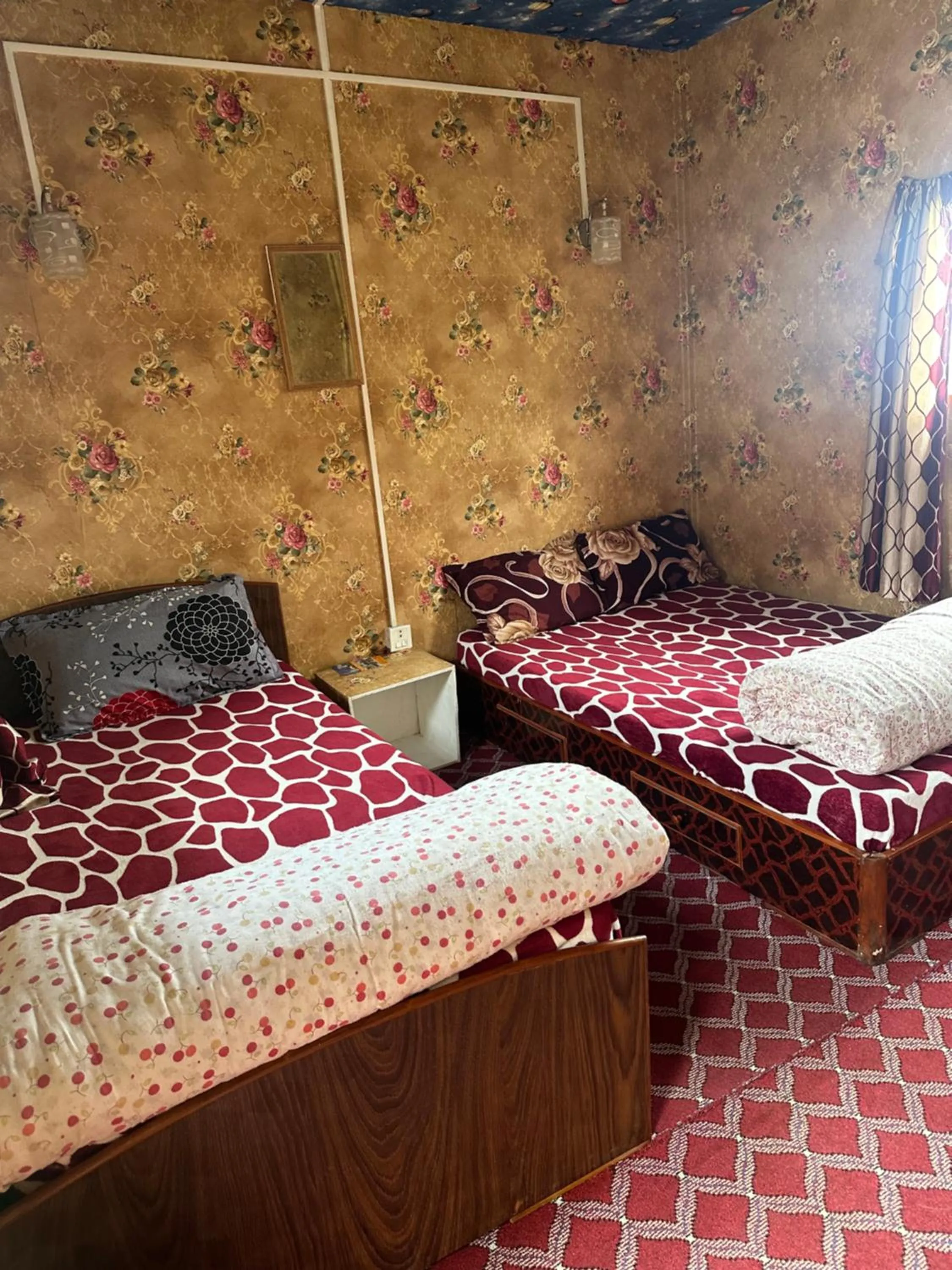Bed in Nagarkot Trekkers Inn