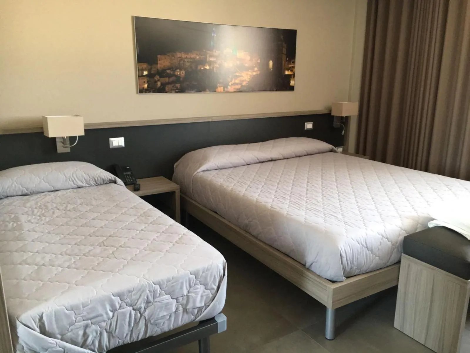 Bed in La Sosta Motel Tavola Calda