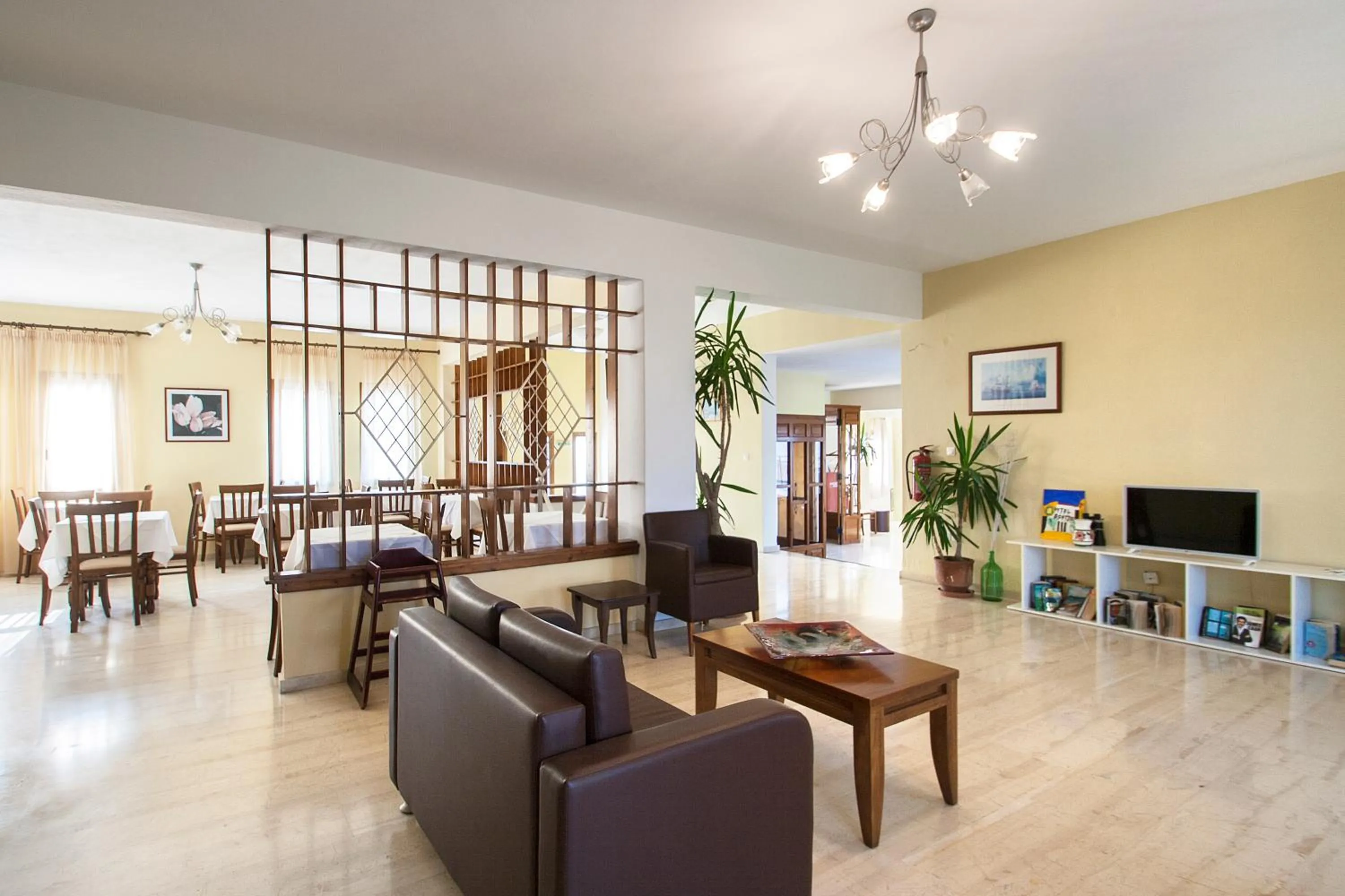 Breakfast in Vontzos Hotel