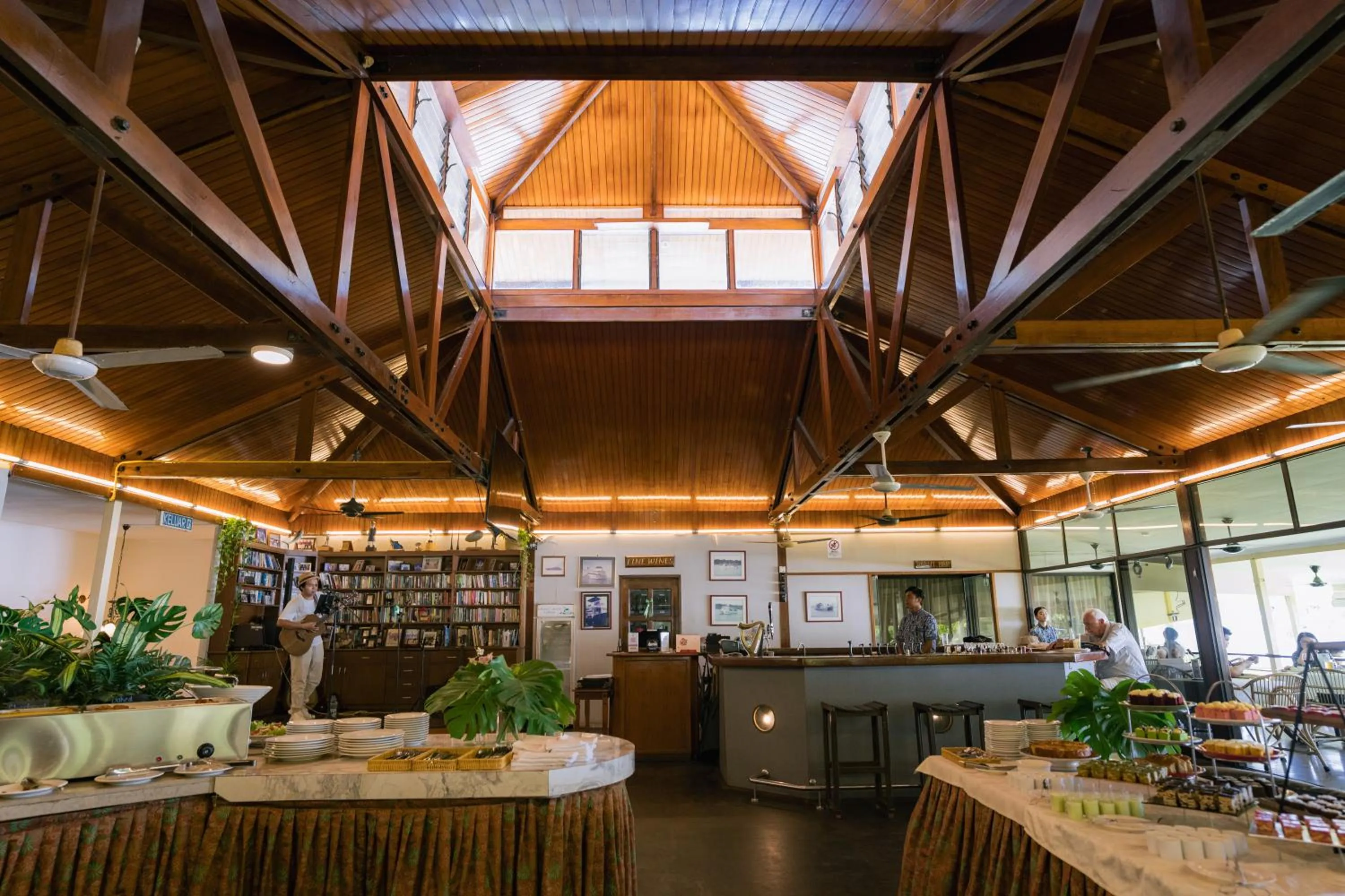 Restaurant/places to eat in Langkah Syabas Beach Resort