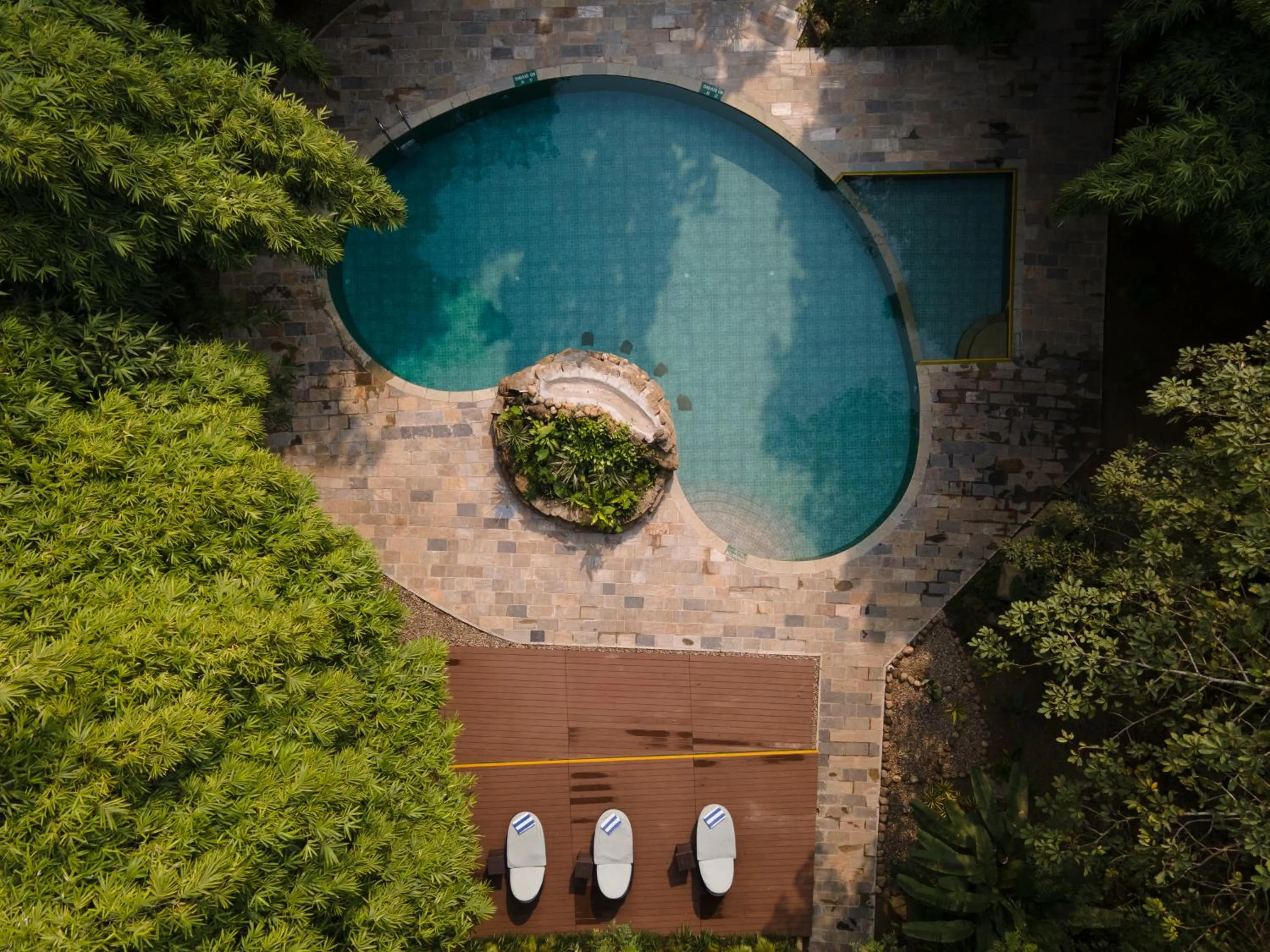 Swimming pool in Jagatpur Lodge by Annapurna