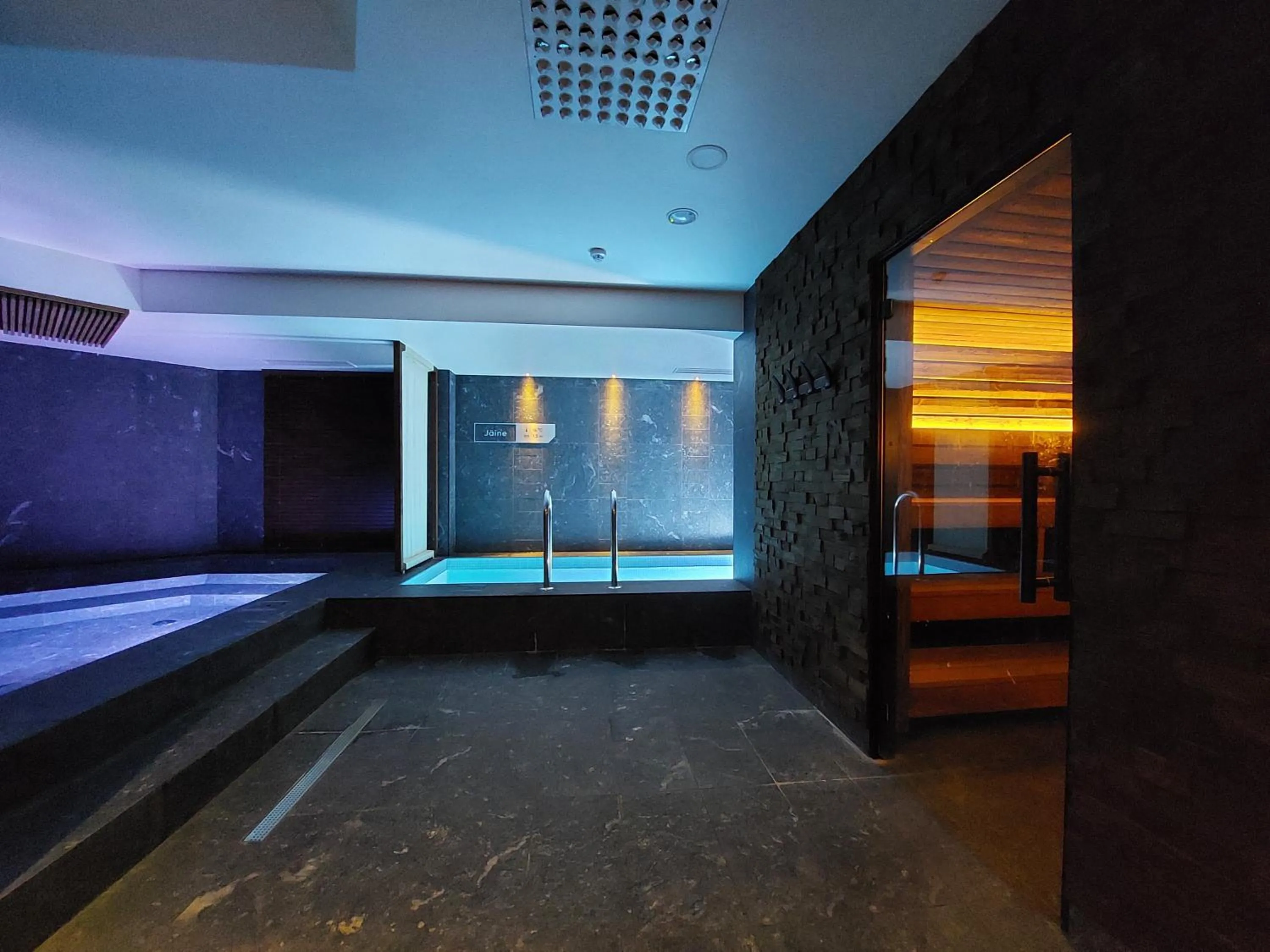 Swimming pool in Hestia Hotel Haapsalu SPA