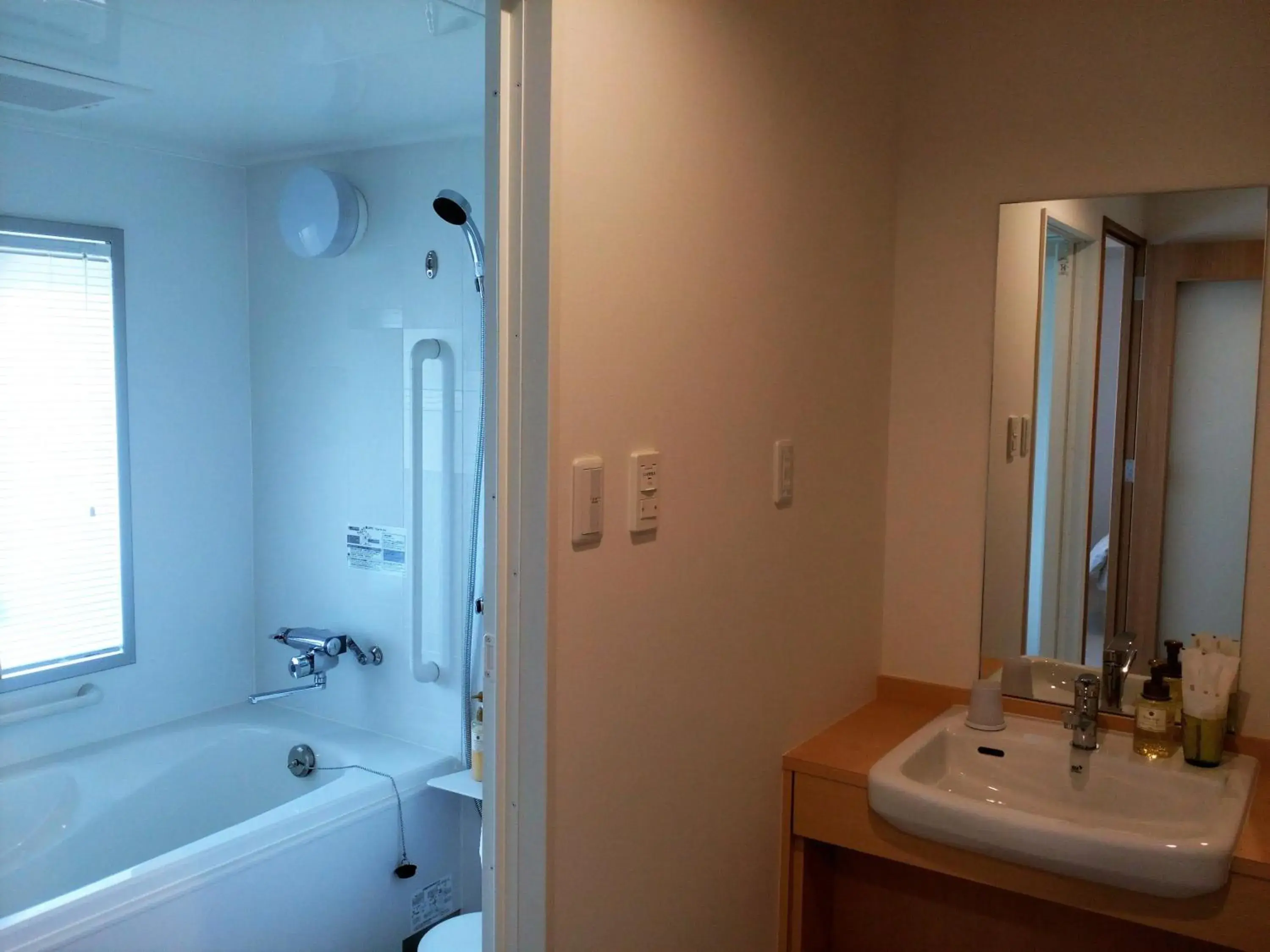 Deluxe Twin Room - Non-Smoking in Hotel Nishimura Deluxe Twin Room - Non-Smoking in Hotel Nishimura